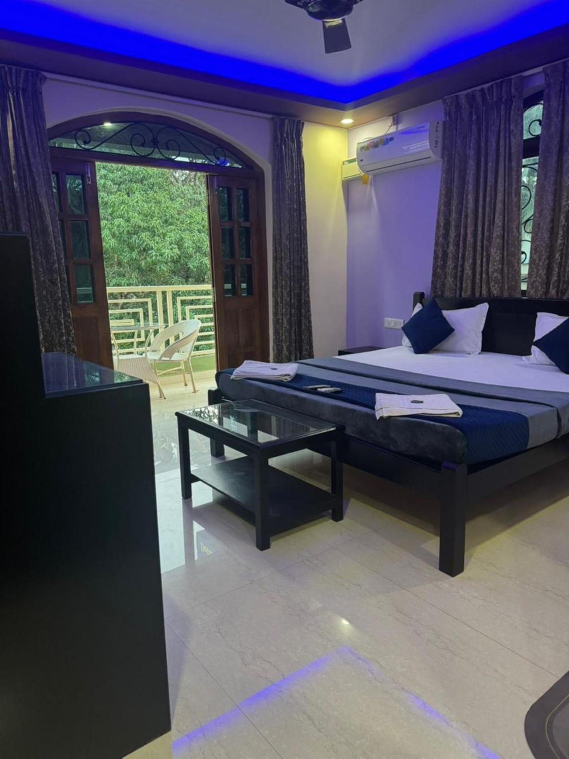Deluxe Room - Photo 1