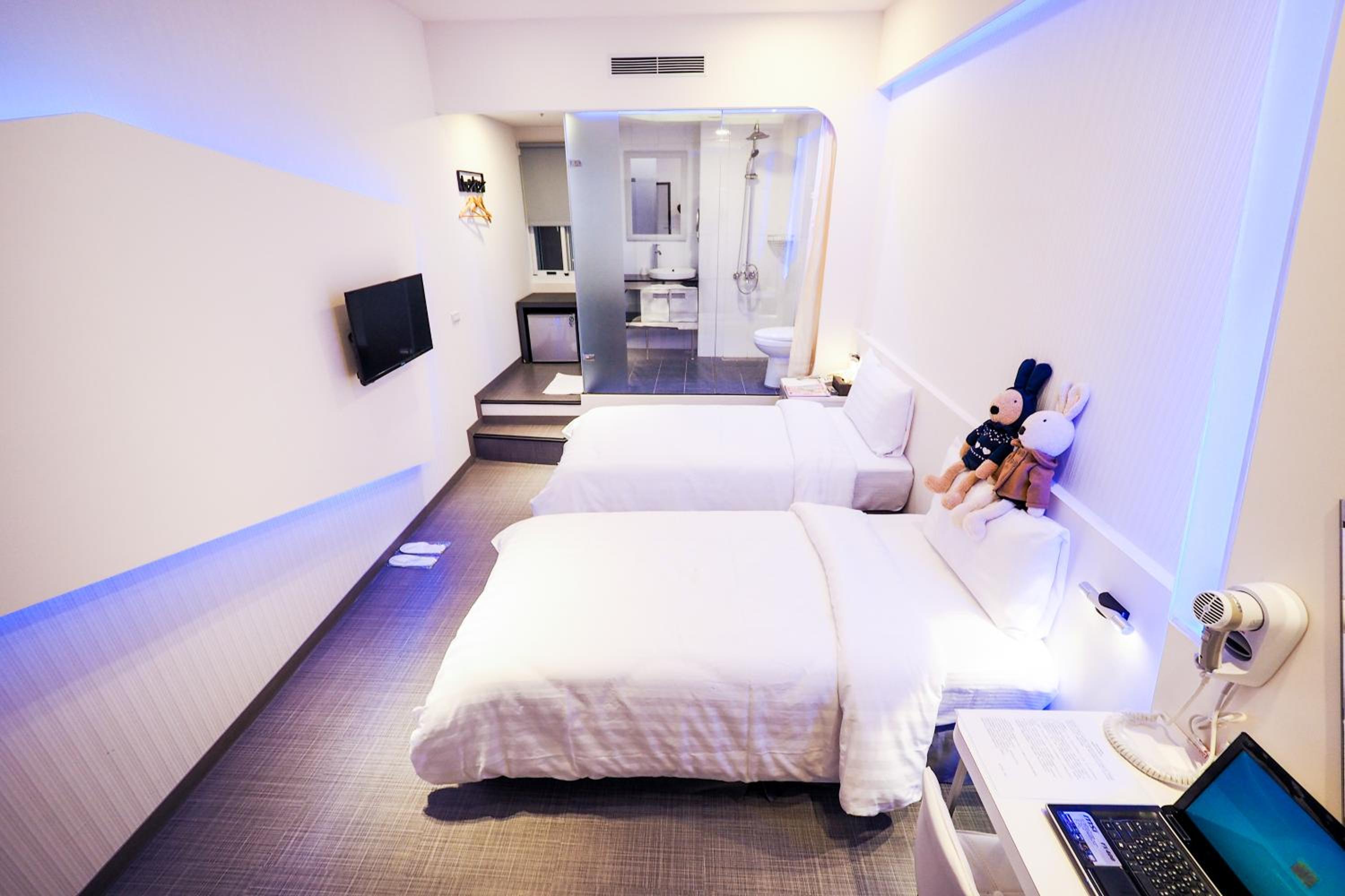 Superior Twin Room