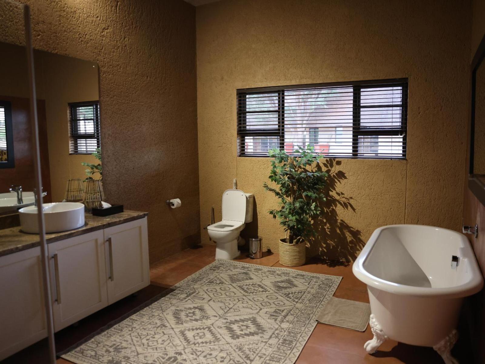 Comfort Queen Room photo 1