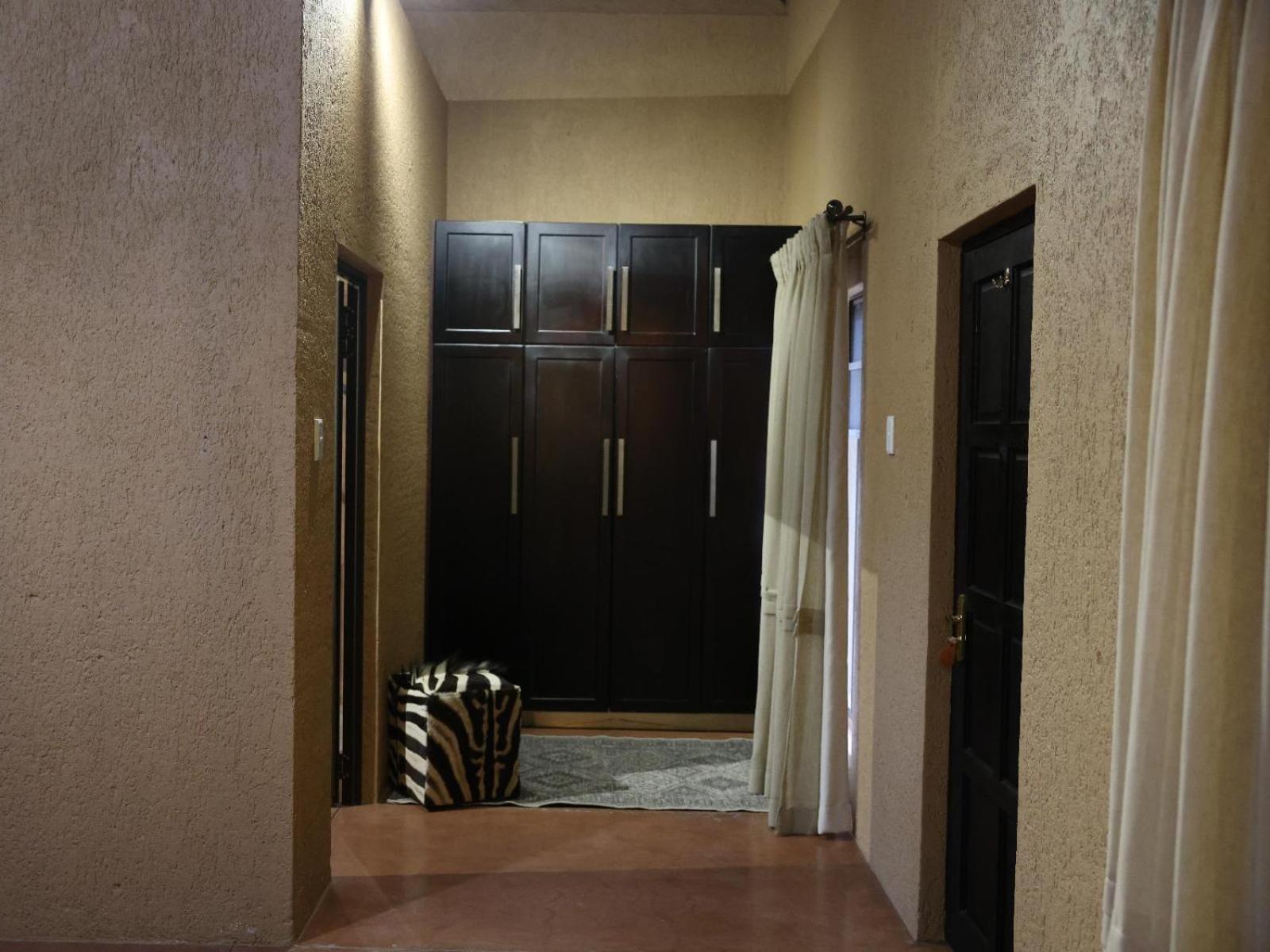 Comfort Queen Room photo 3