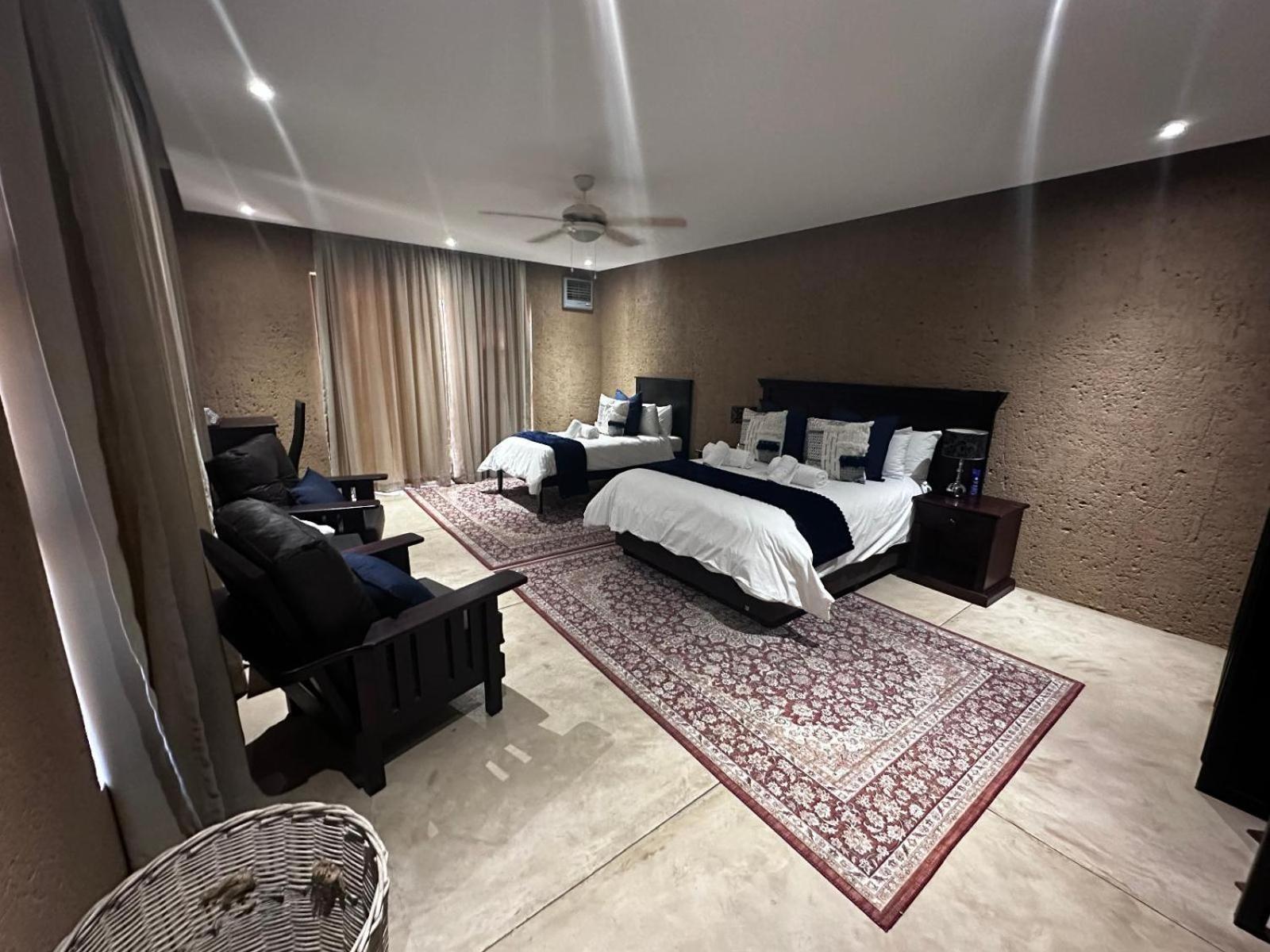 Family Room photo 3