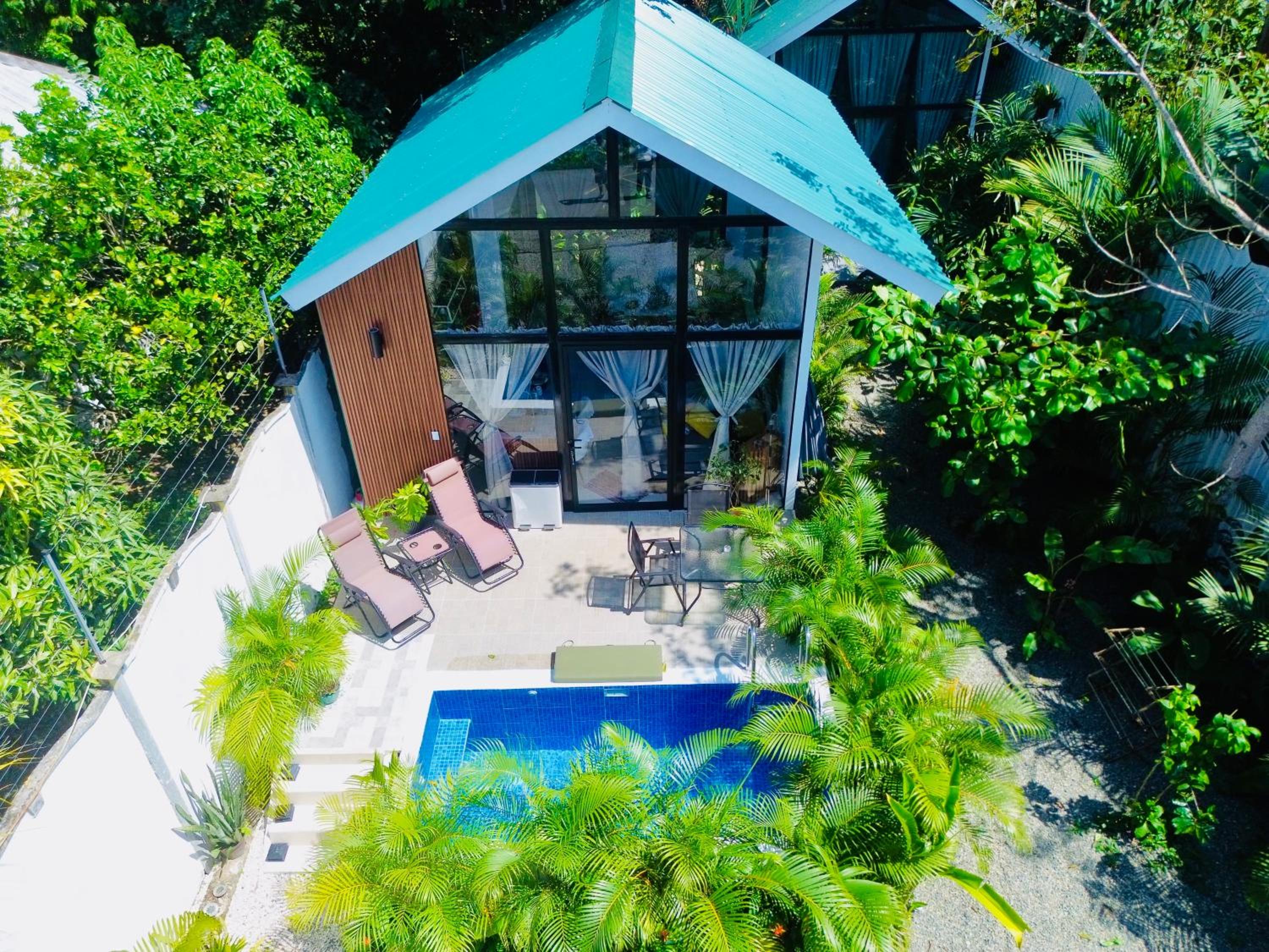 Deluxe Bungalow with Garden View