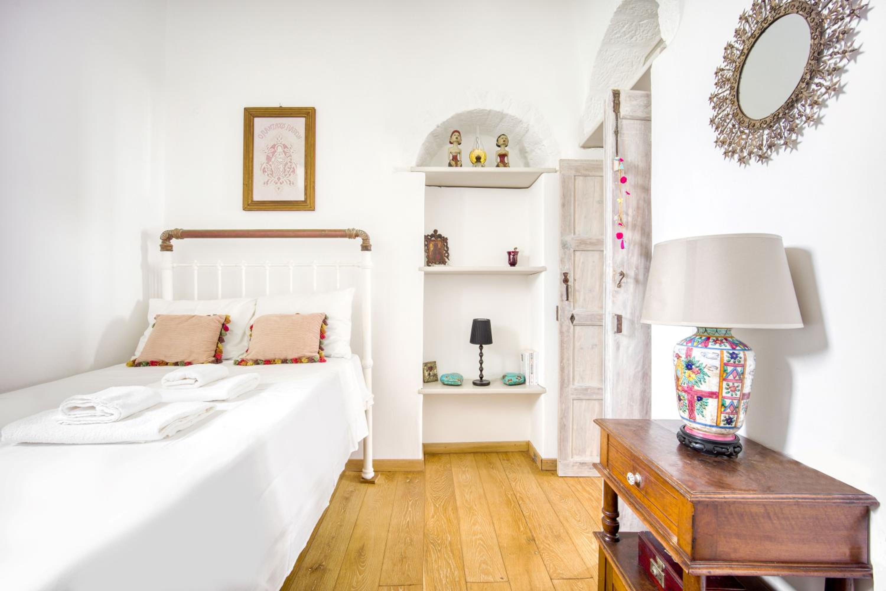 Two-Bedroom House photo 3