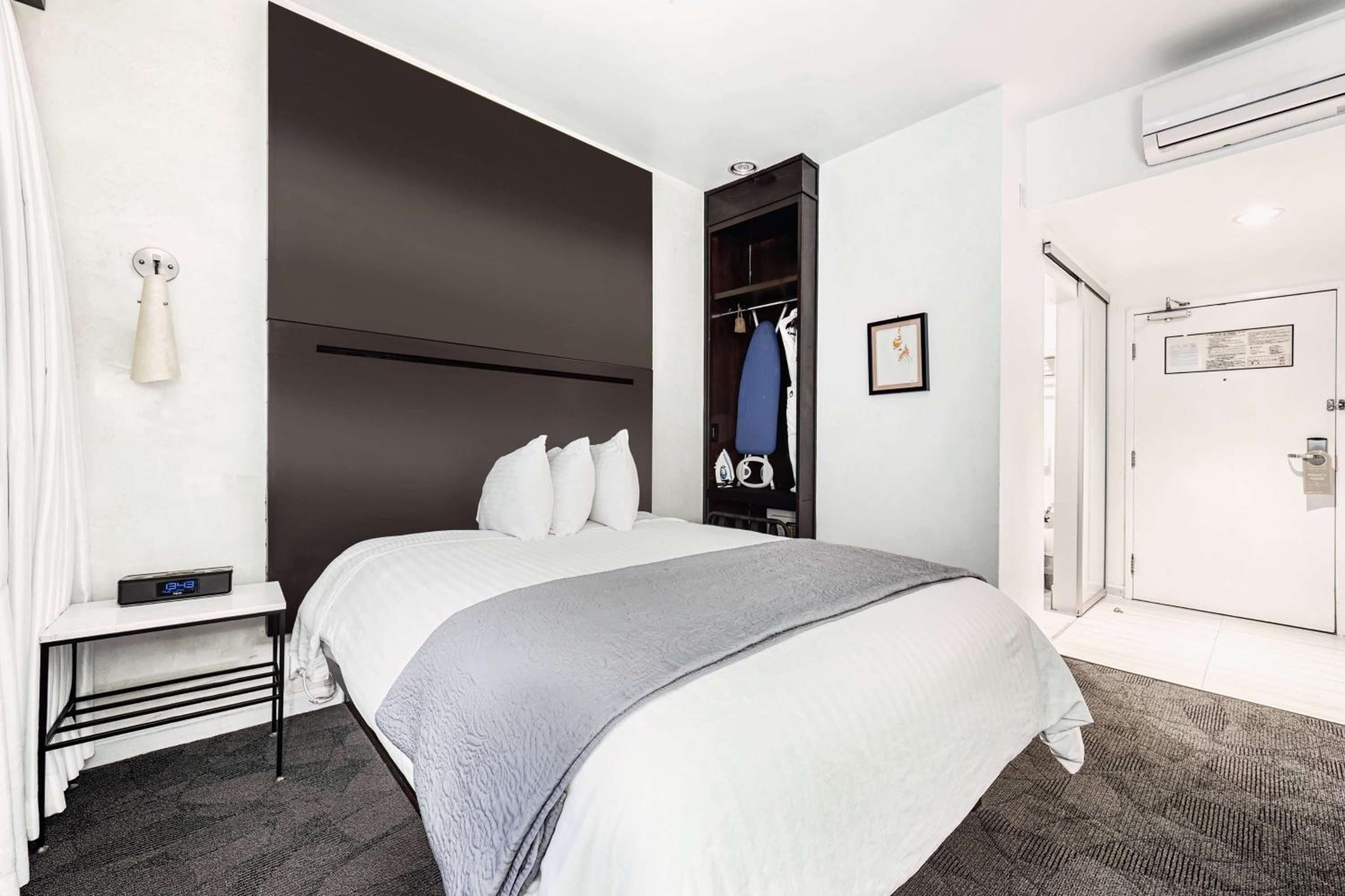 Double Room - Non-Smoking