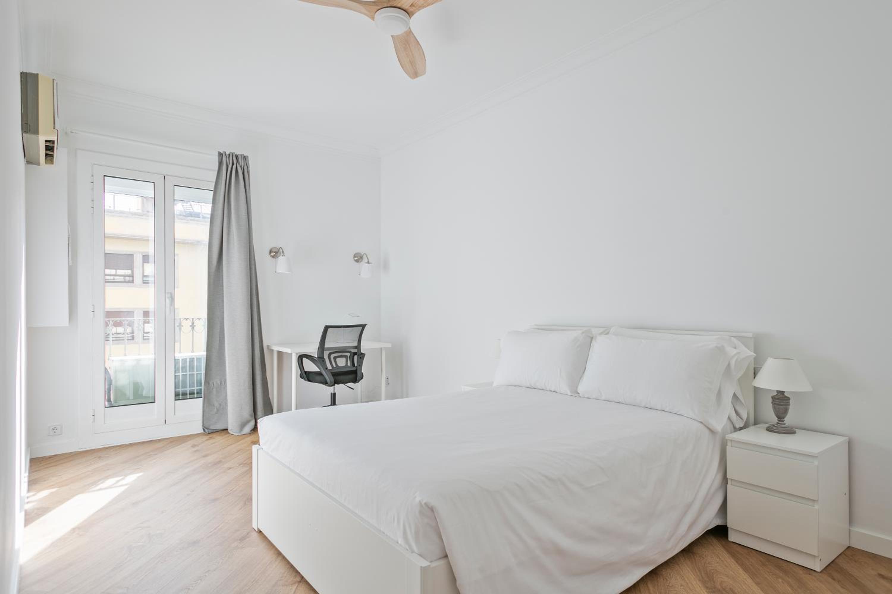 Three-Bedroom Deluxe Apartment photo 2