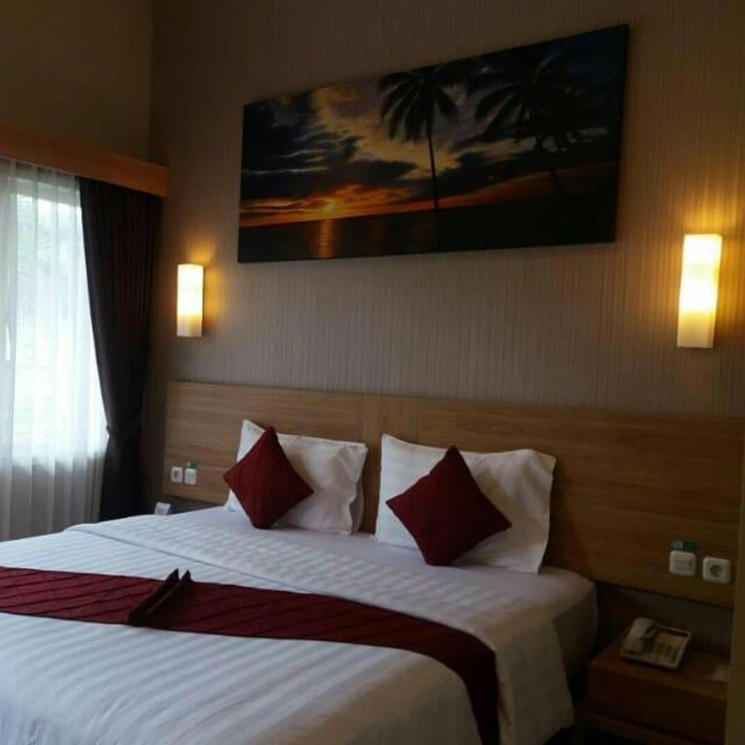 Deluxe Double Room (2 Adults + 1 Child) - Photo 3