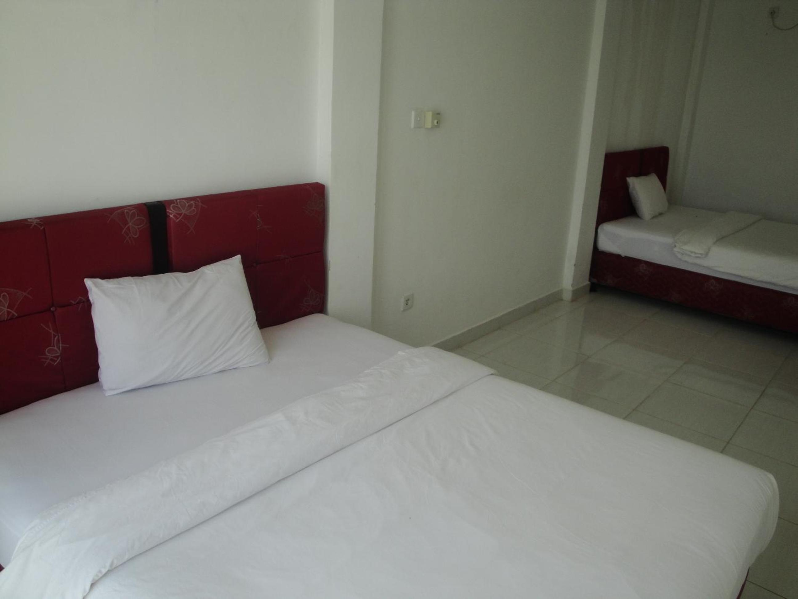 Deluxe Double or Twin Room with Sea View - Photo 6