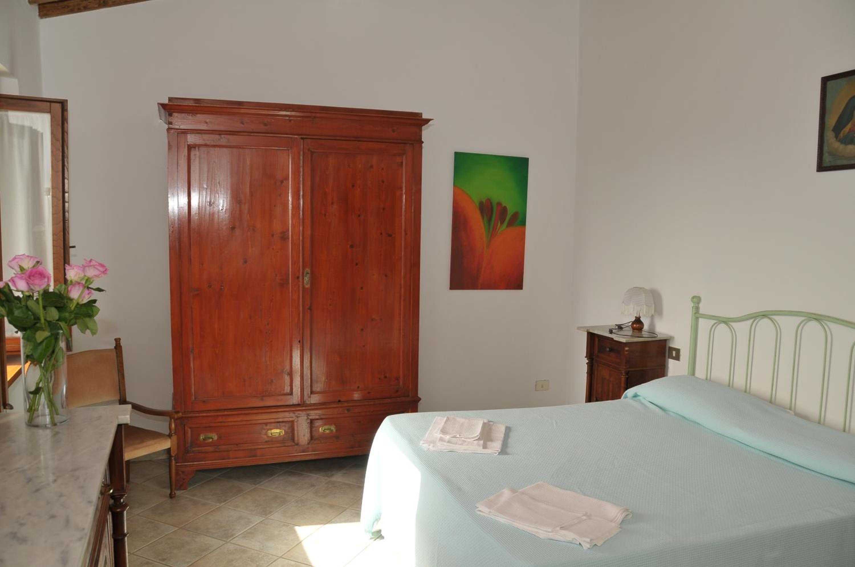 One-Bedroom House photo 1