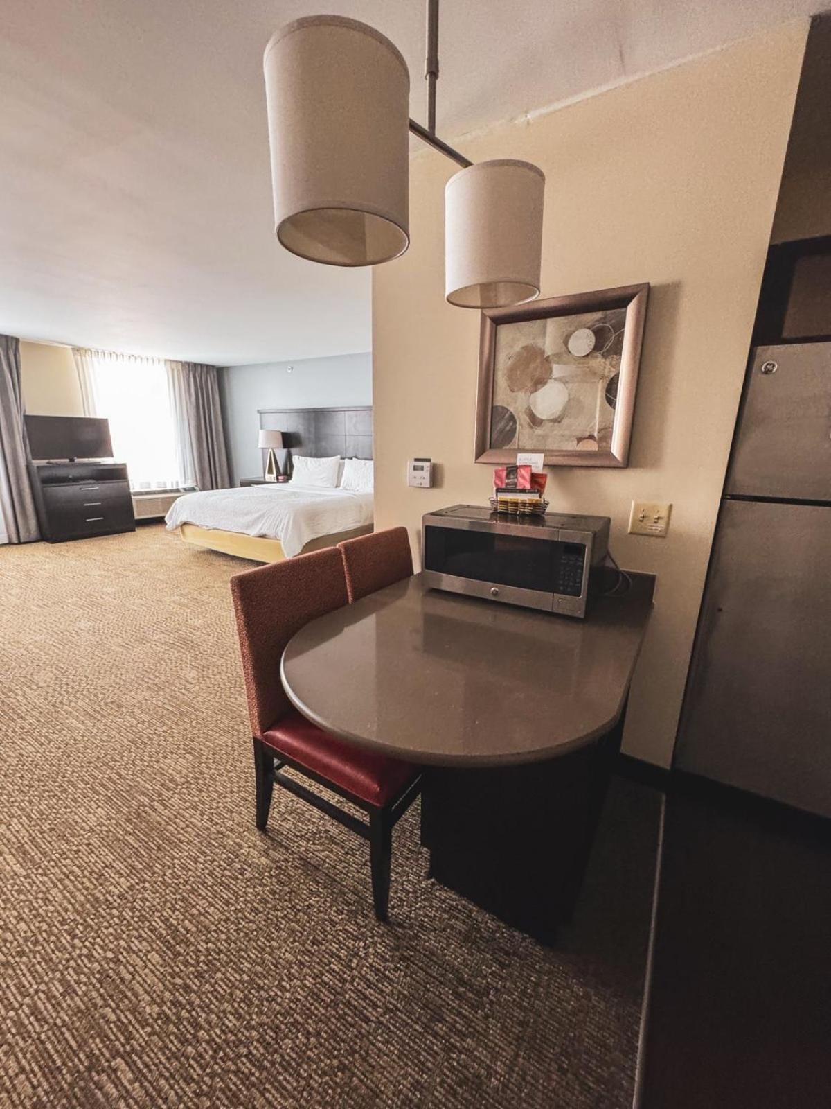 Queen Studio Suite - Hearing Accessible/ Non-Smoking