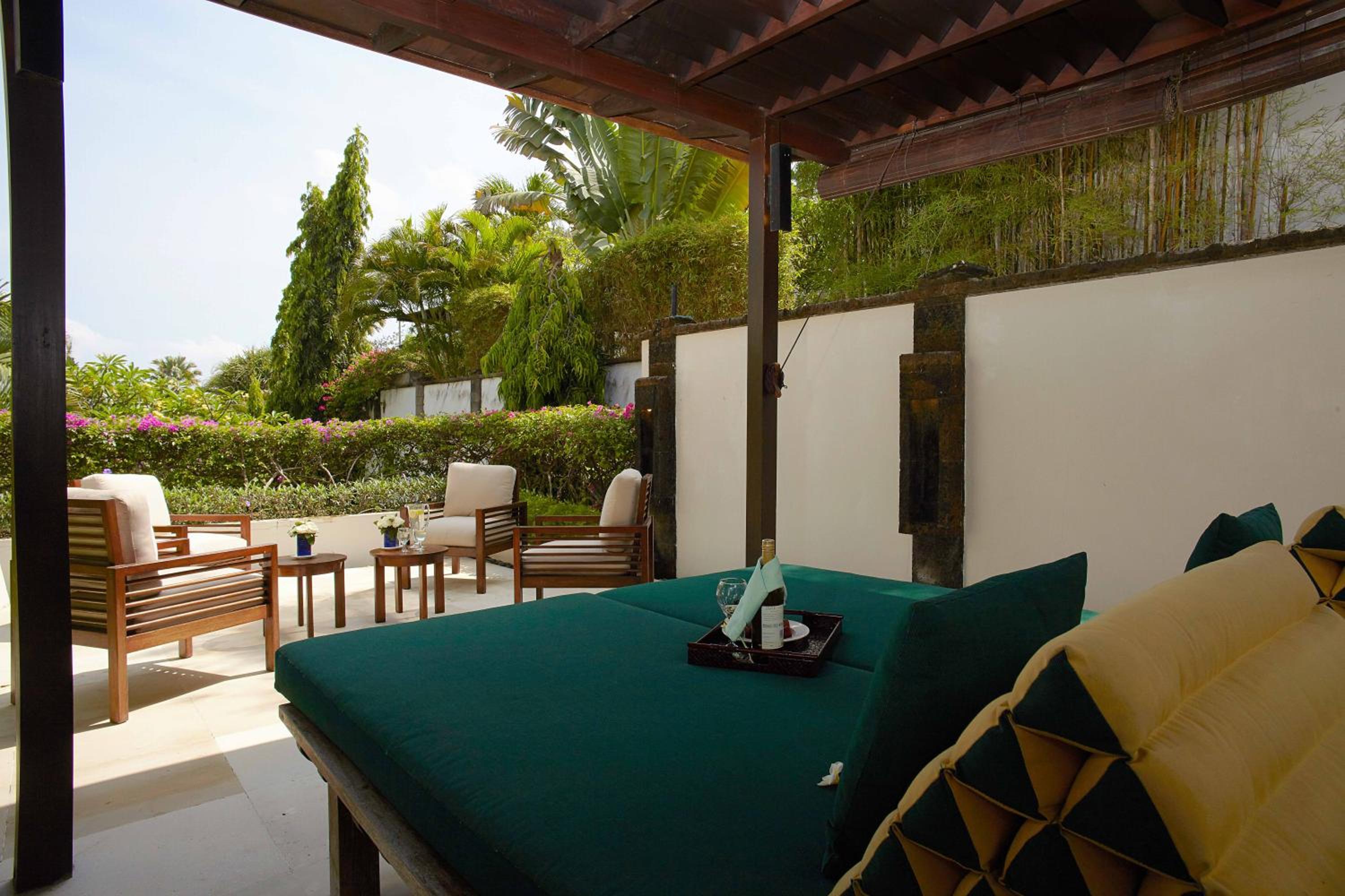 Three-Bedroom Villa with Private Pool photo 2