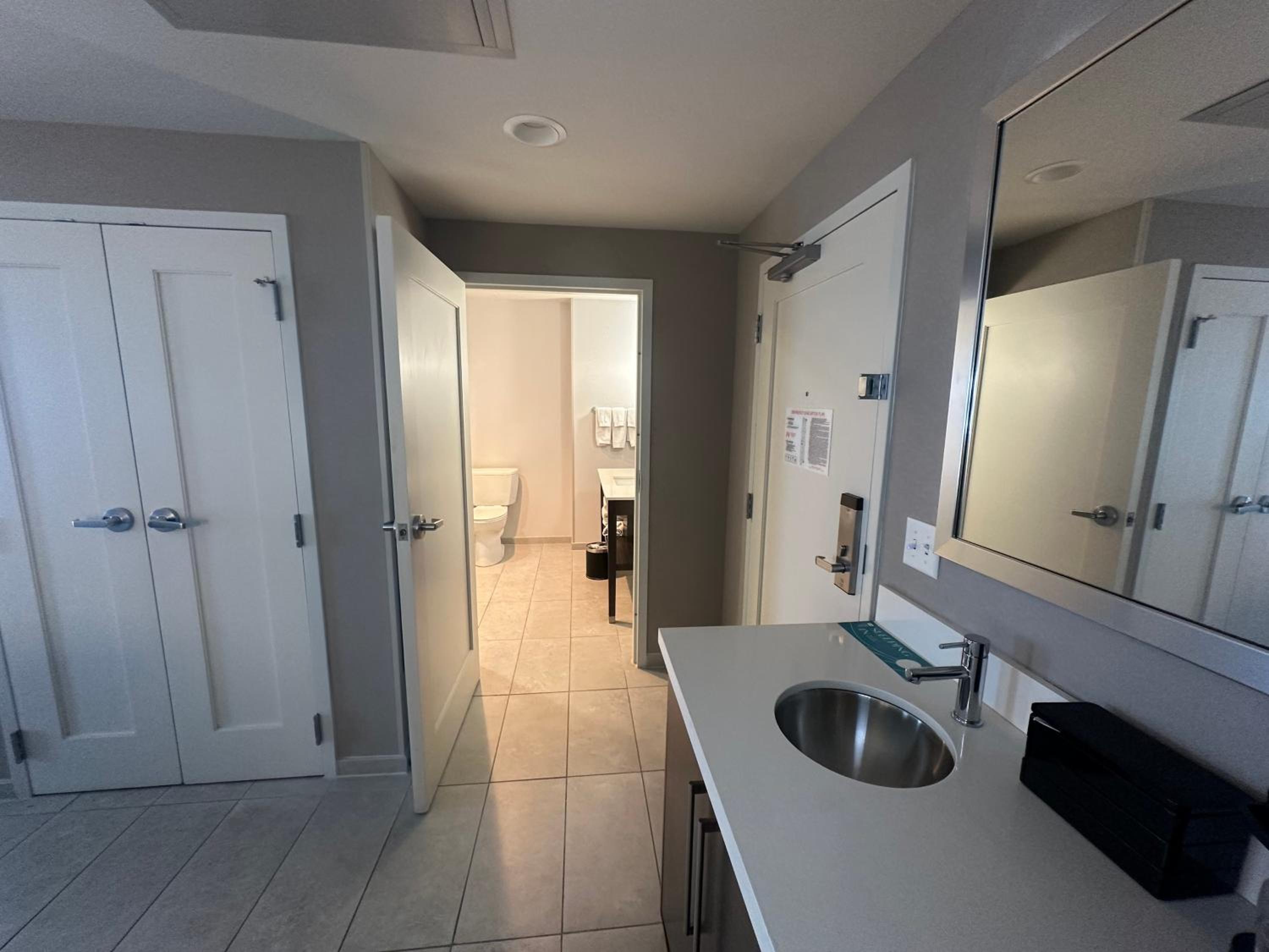 King Studio Suite - Hearing Accessible photo 2