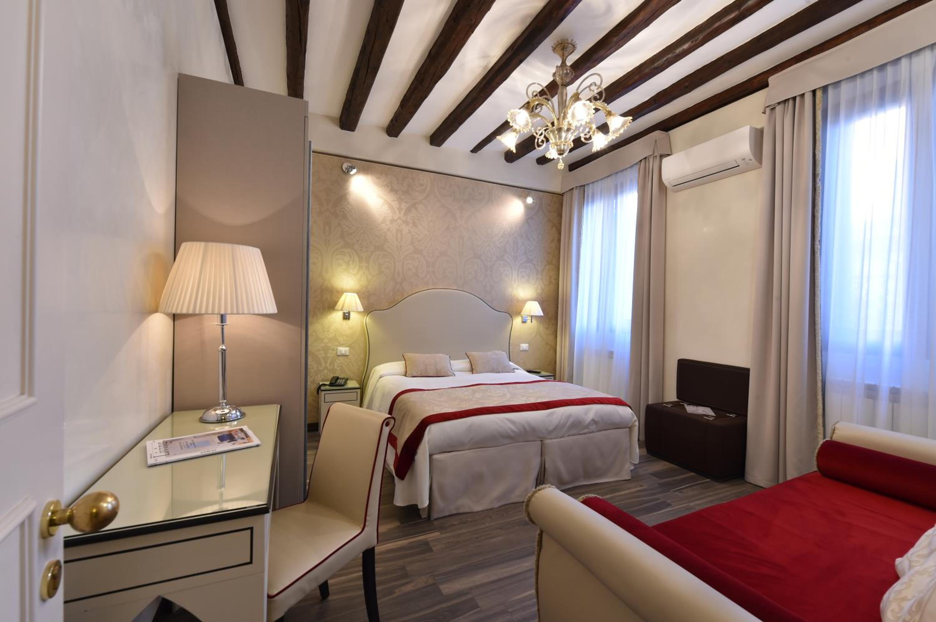 Triple Room photo 2