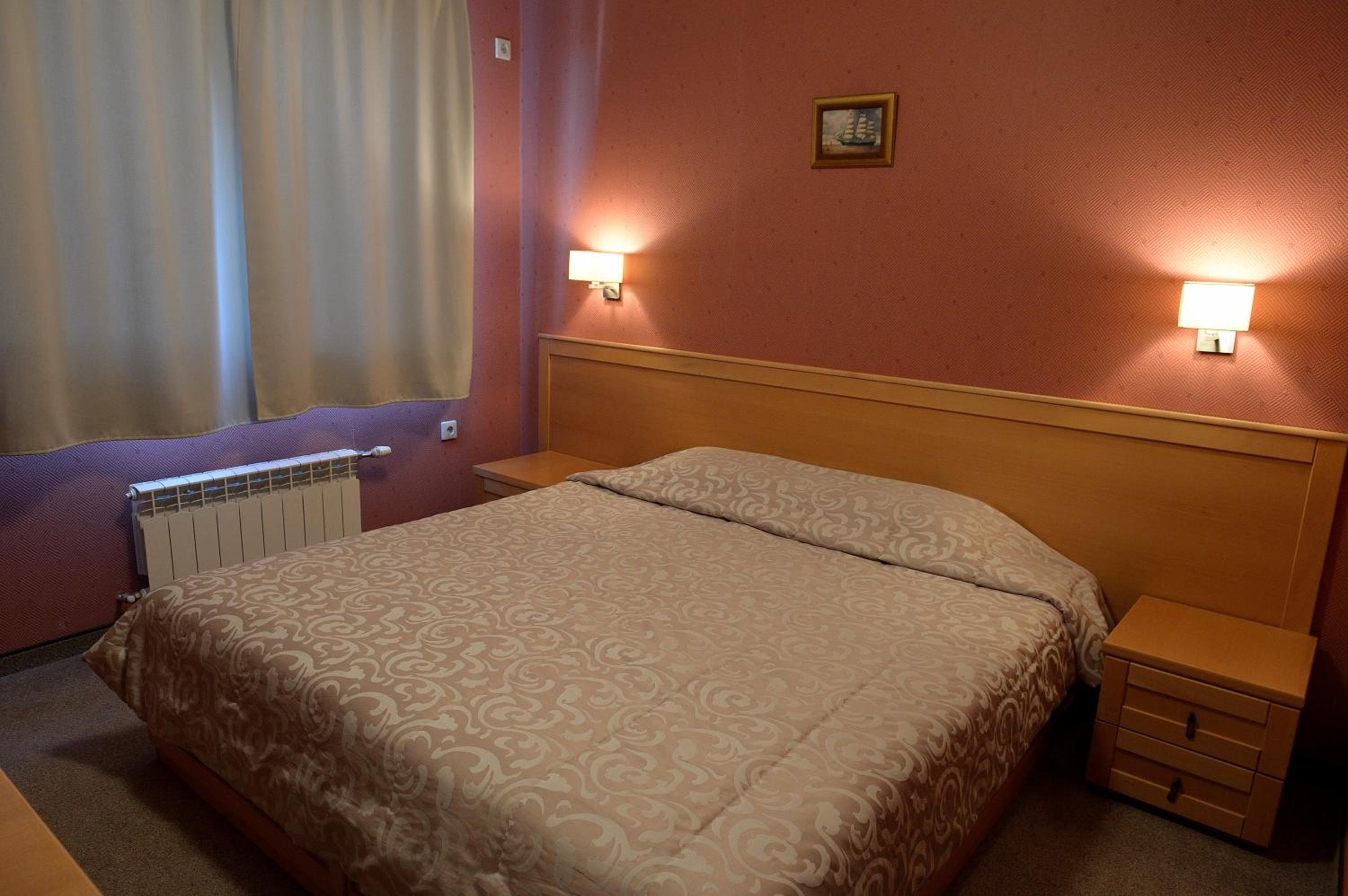 Double Room - Photo 4