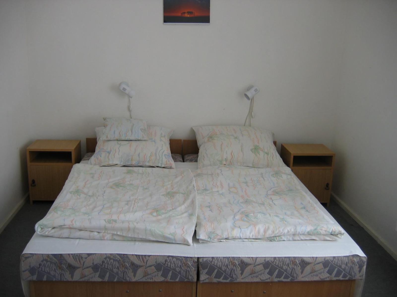 Six-Bedroom House photo 1