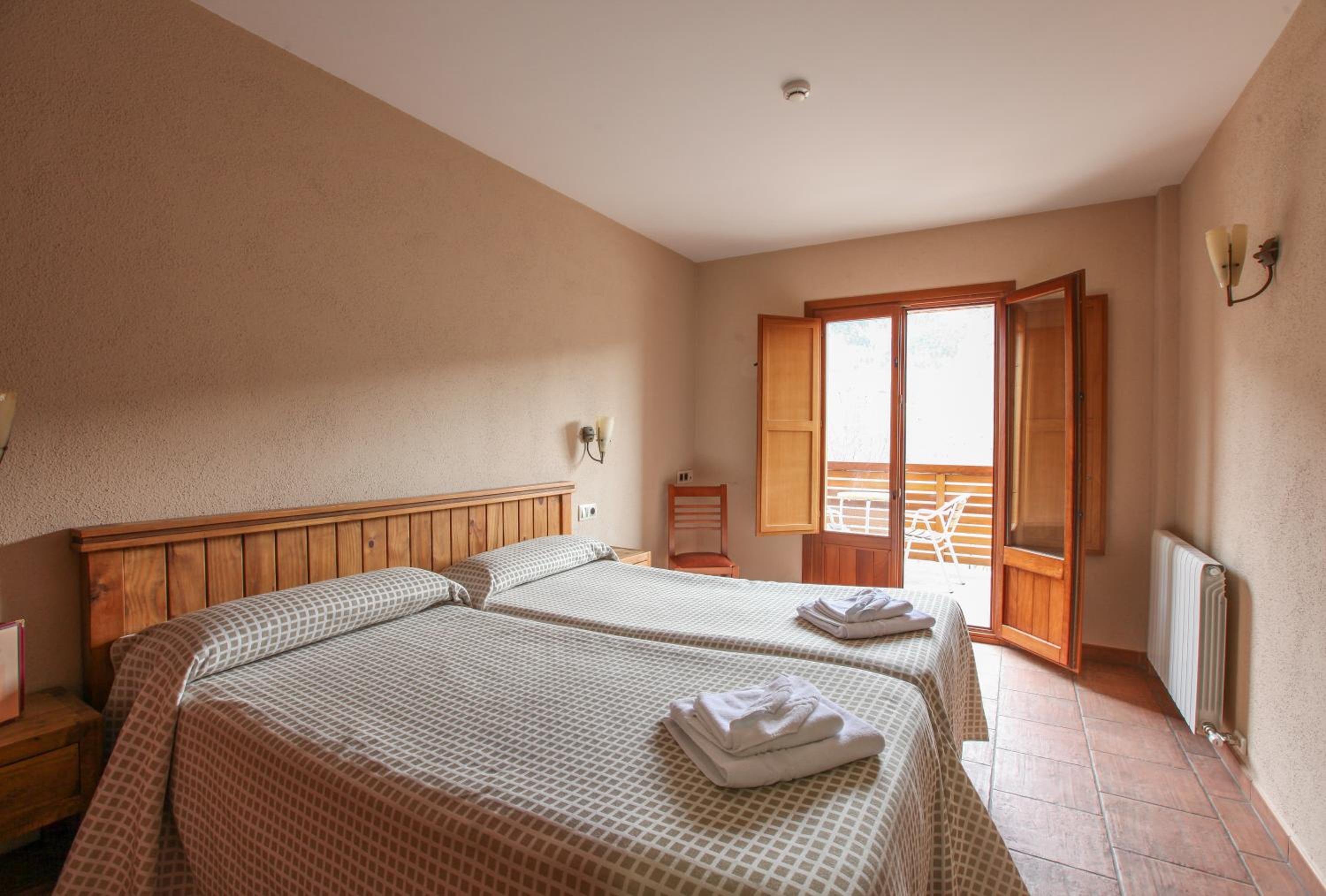 Twin Room - Photo 6