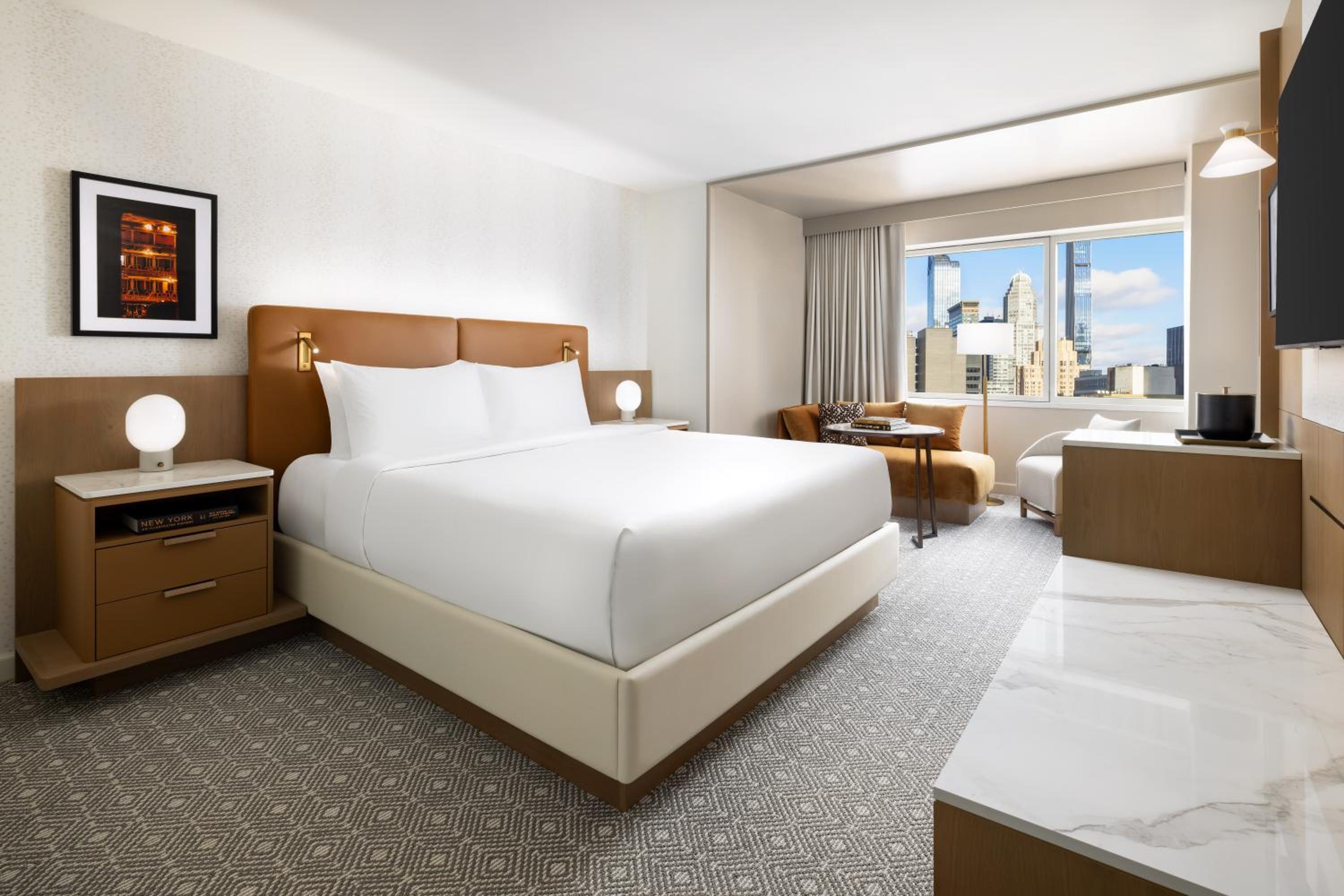 King Room with City View photo 2