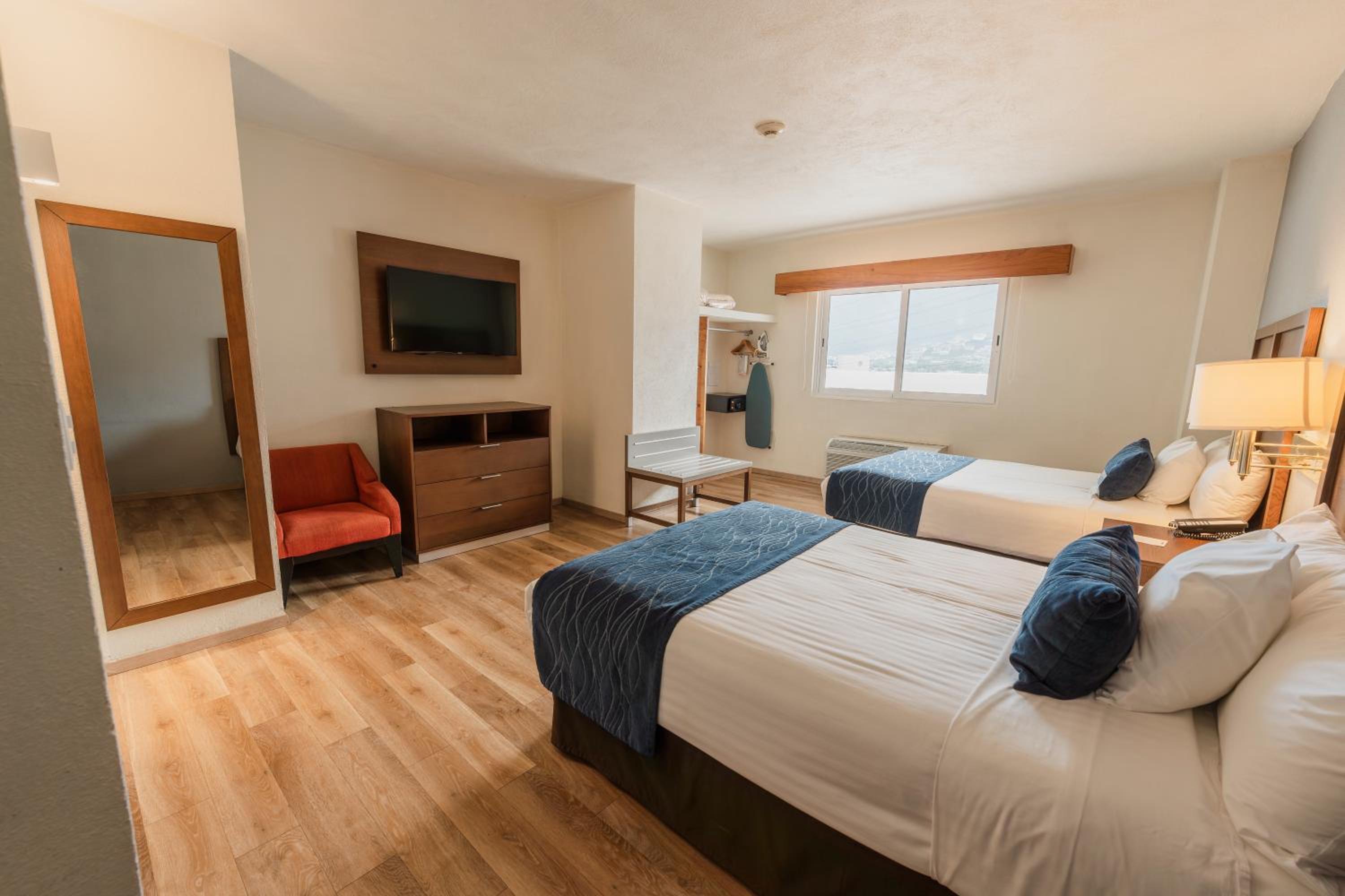 Double Suite with Two Double Beds and Balcony - Non Smoking