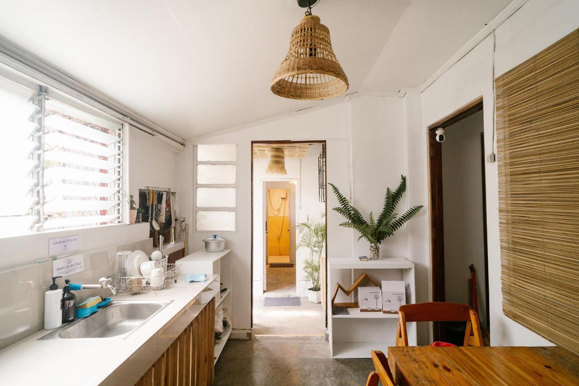 Family Room with Private Bathroom - Photo 11