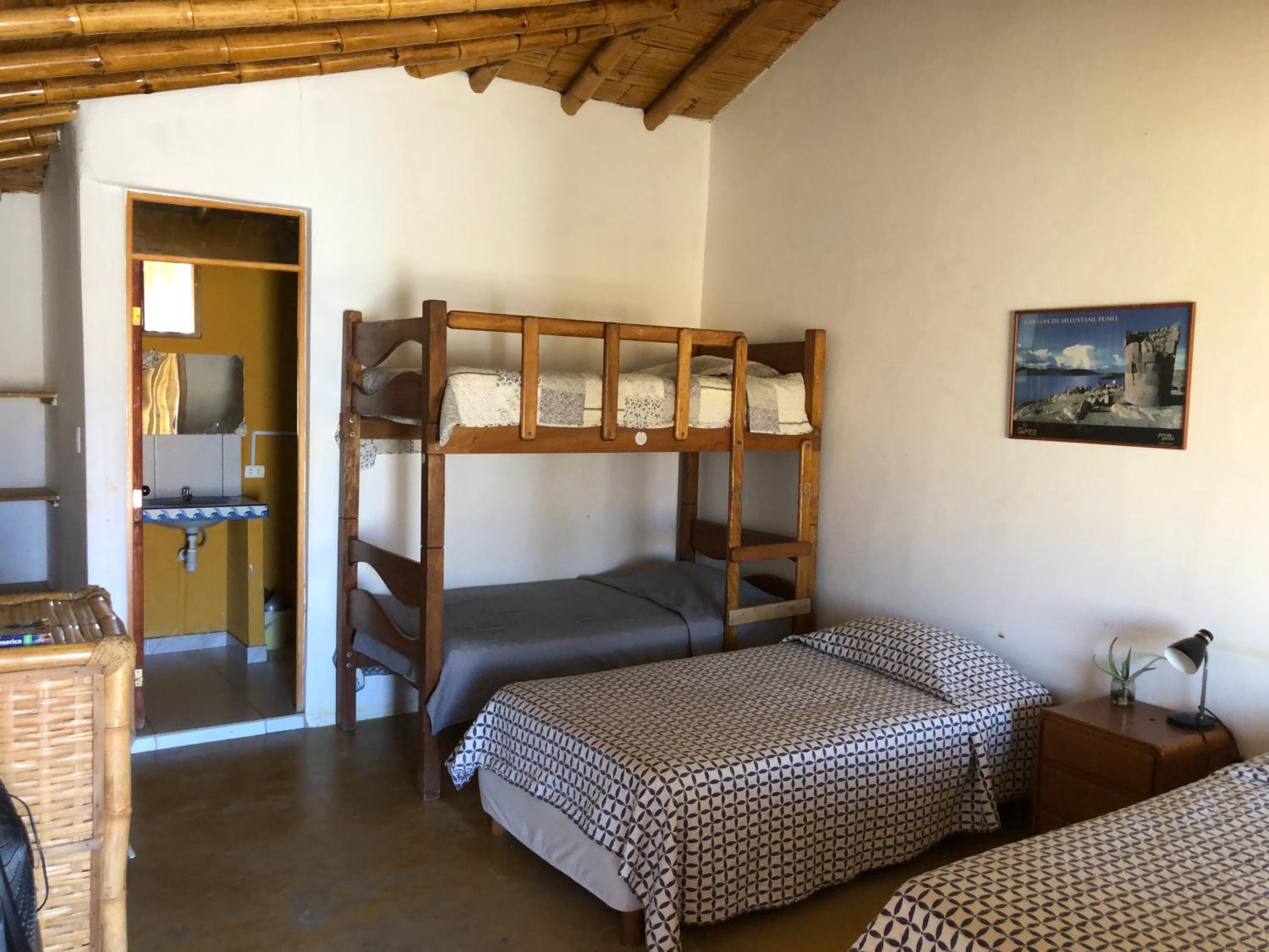 4-Bed Mixed Dormitory Room photo 3