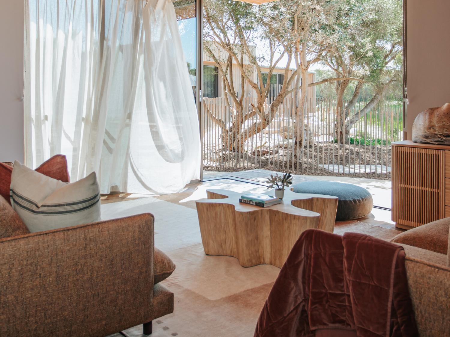 Peninsula Suite photo 1
