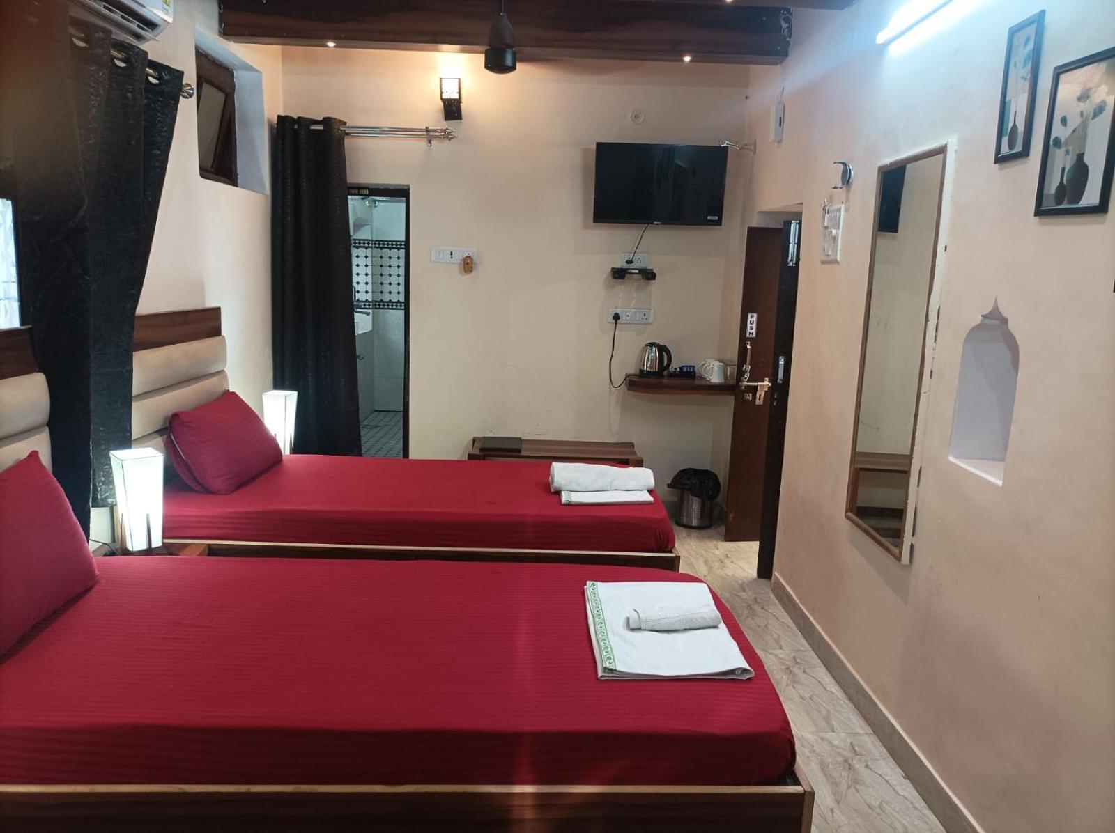 Triple Room with Private Bathroom