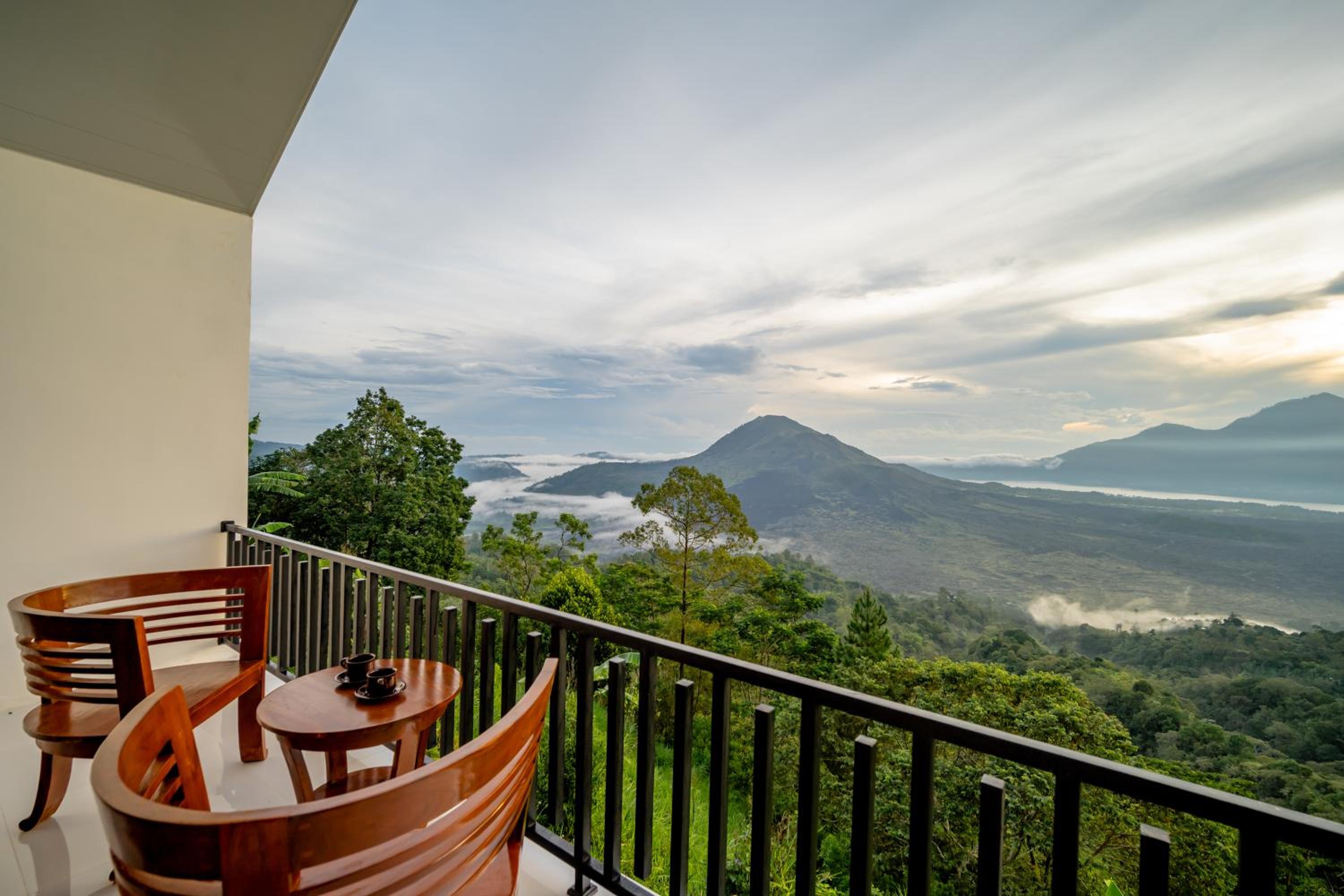 Suite with Mountain View - Photo 4