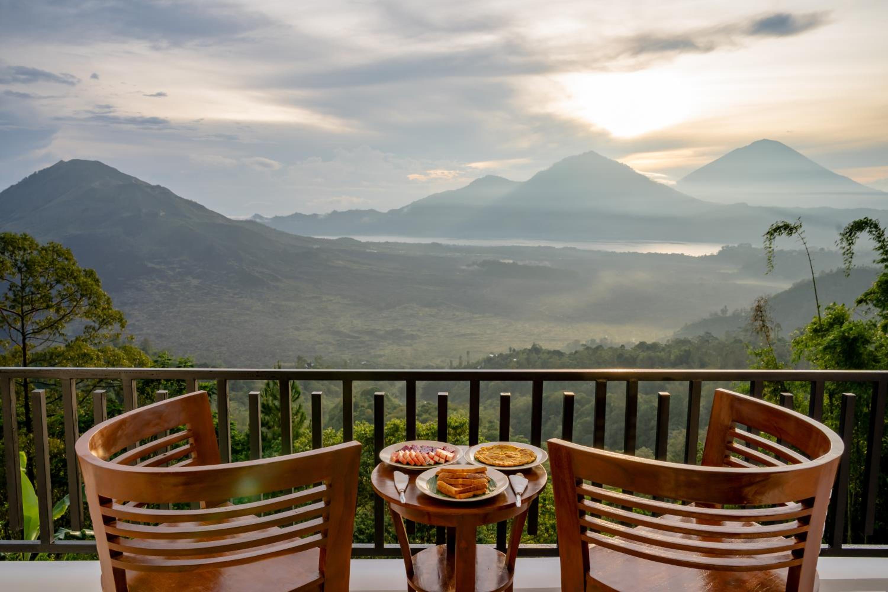 Suite with Mountain View - Photo 8