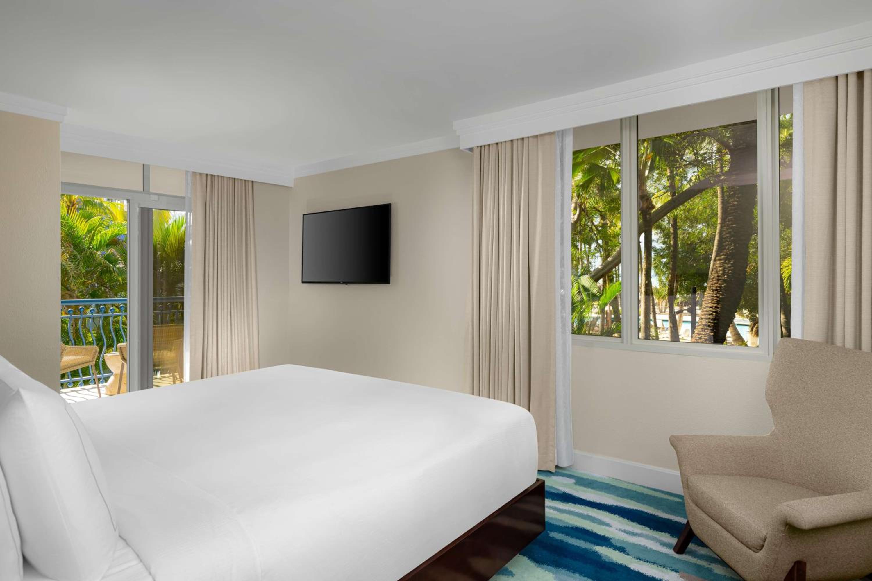 King Suite with Project View Bonaire - Full Balcony