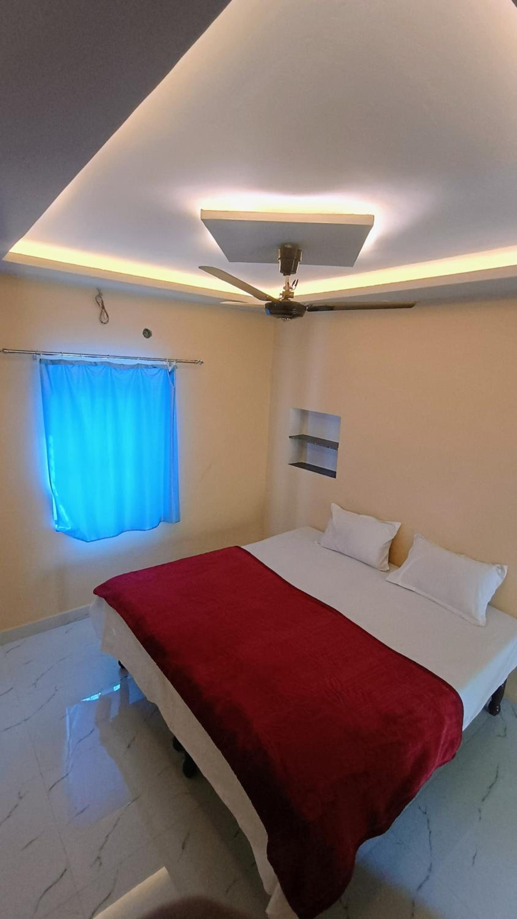 Budget Double Room photo 2
