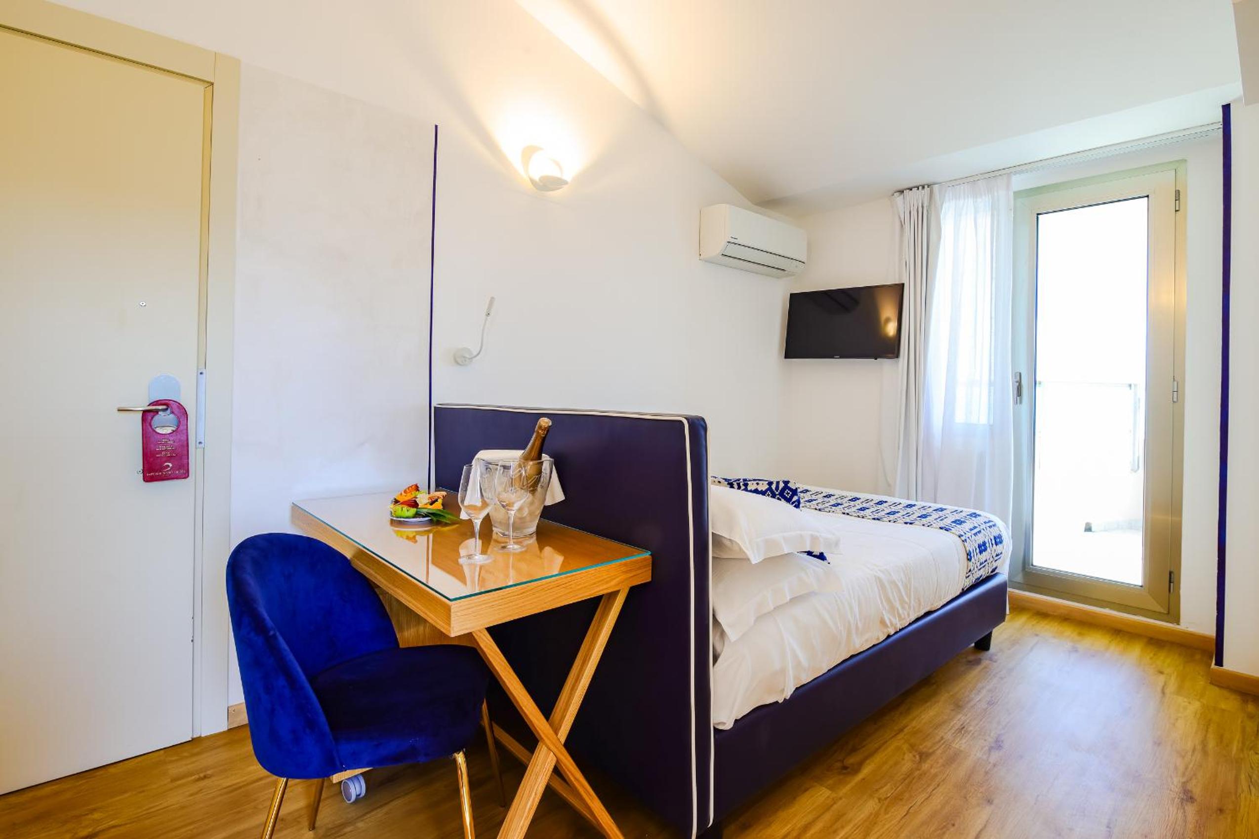 Single Room photo 1