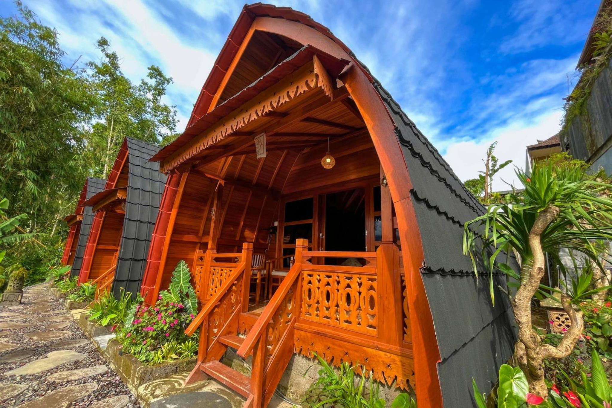 Lumbung Villa with Mountain View - Photo 4