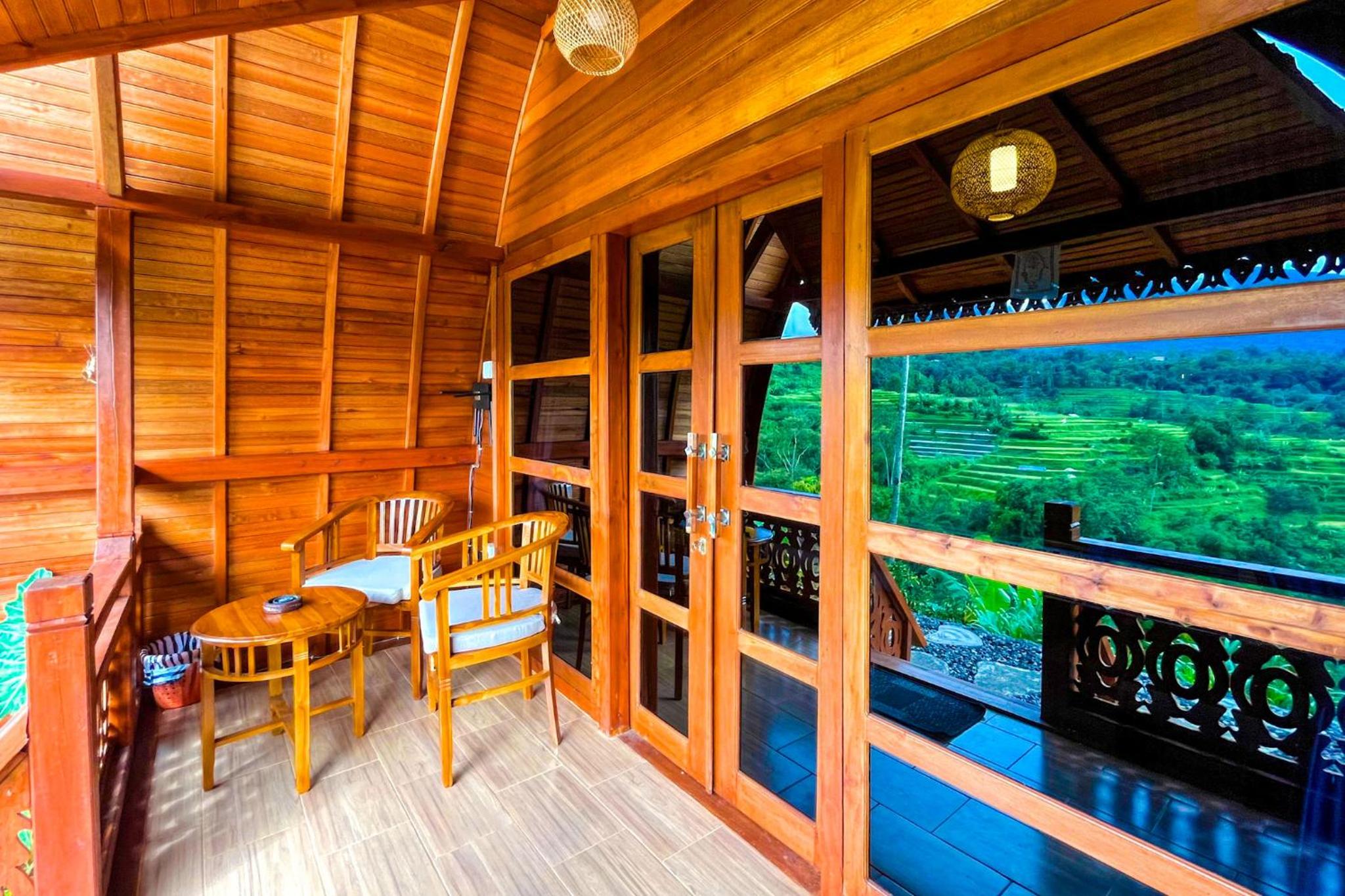 Lumbung Villa with Mountain View - Photo 8