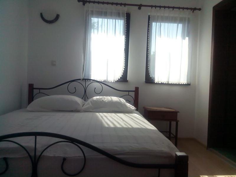 Deluxe King Room photo 3