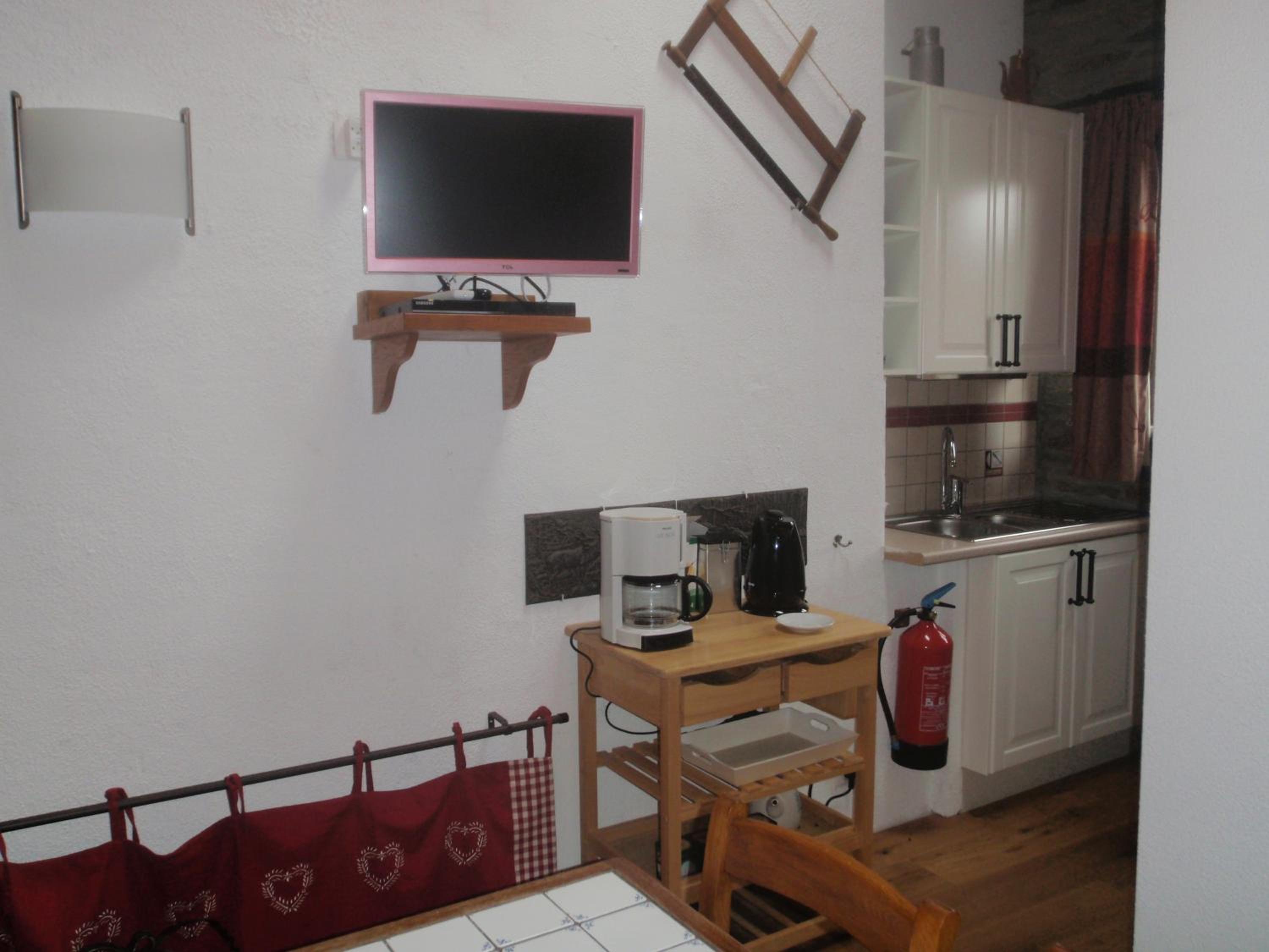 Two-Bedroom House photo 3