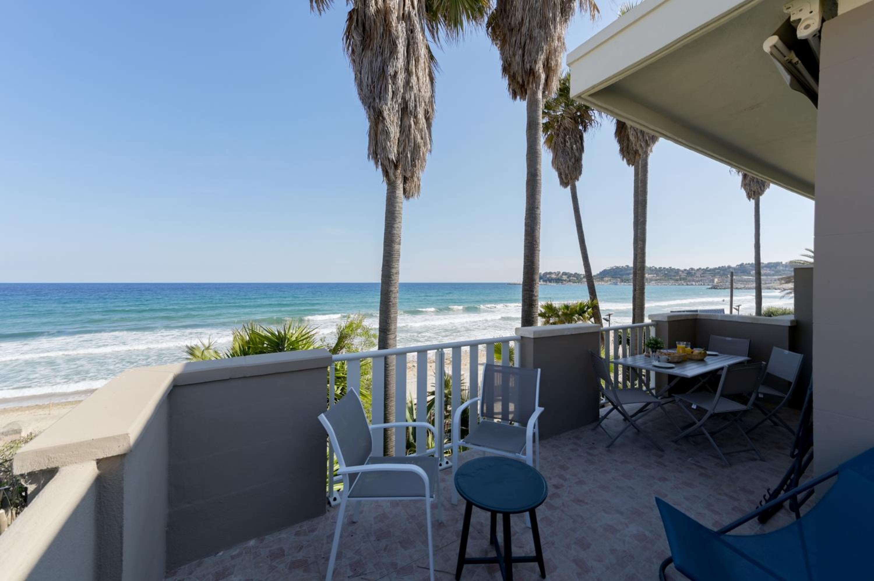 Apartment 12 - Sea View