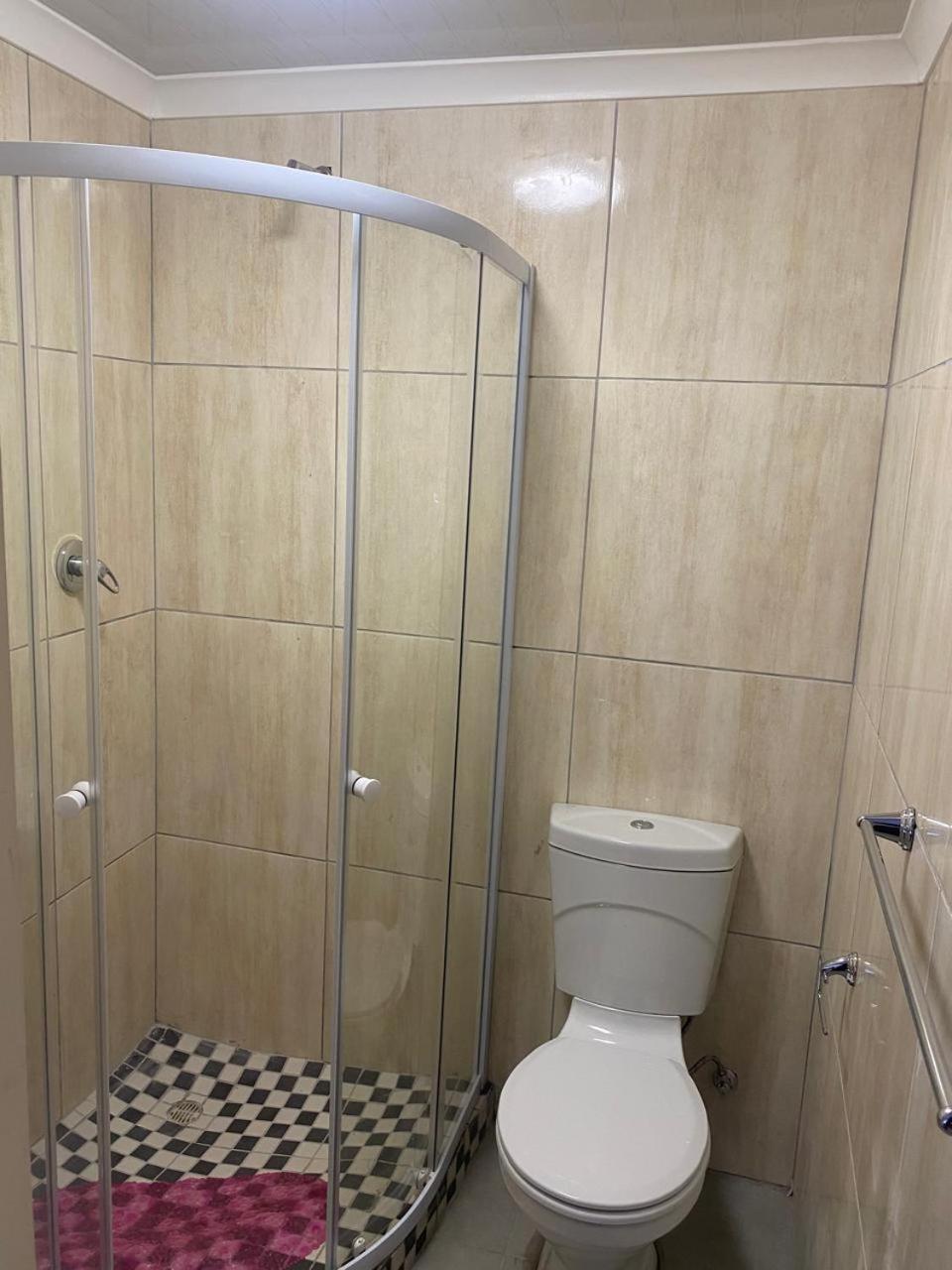 Double Room - Photo 9