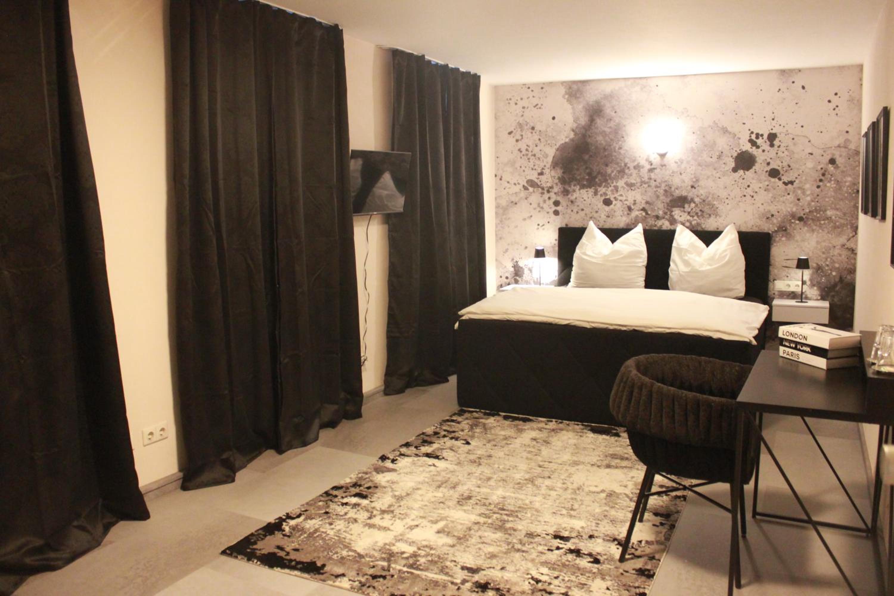 BLACK&WHITE - Double Room - Photo 4