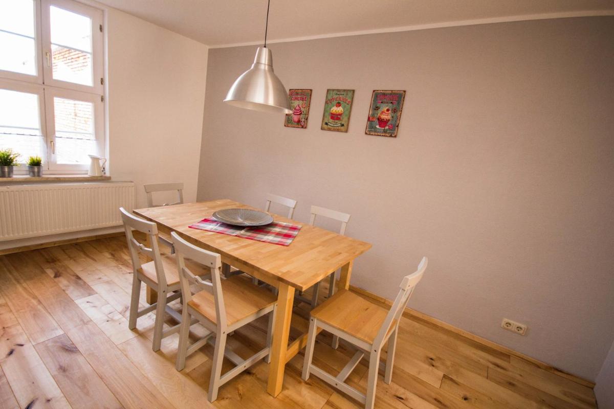 Two-Bedroom Apartment with one bathroom - Photo 11