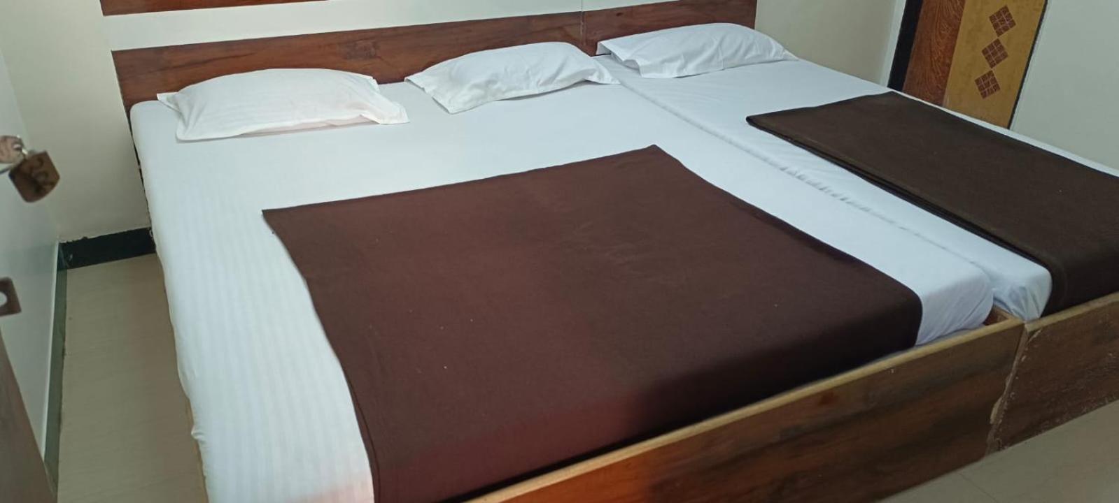 Deluxe Triple Room - Photo 3