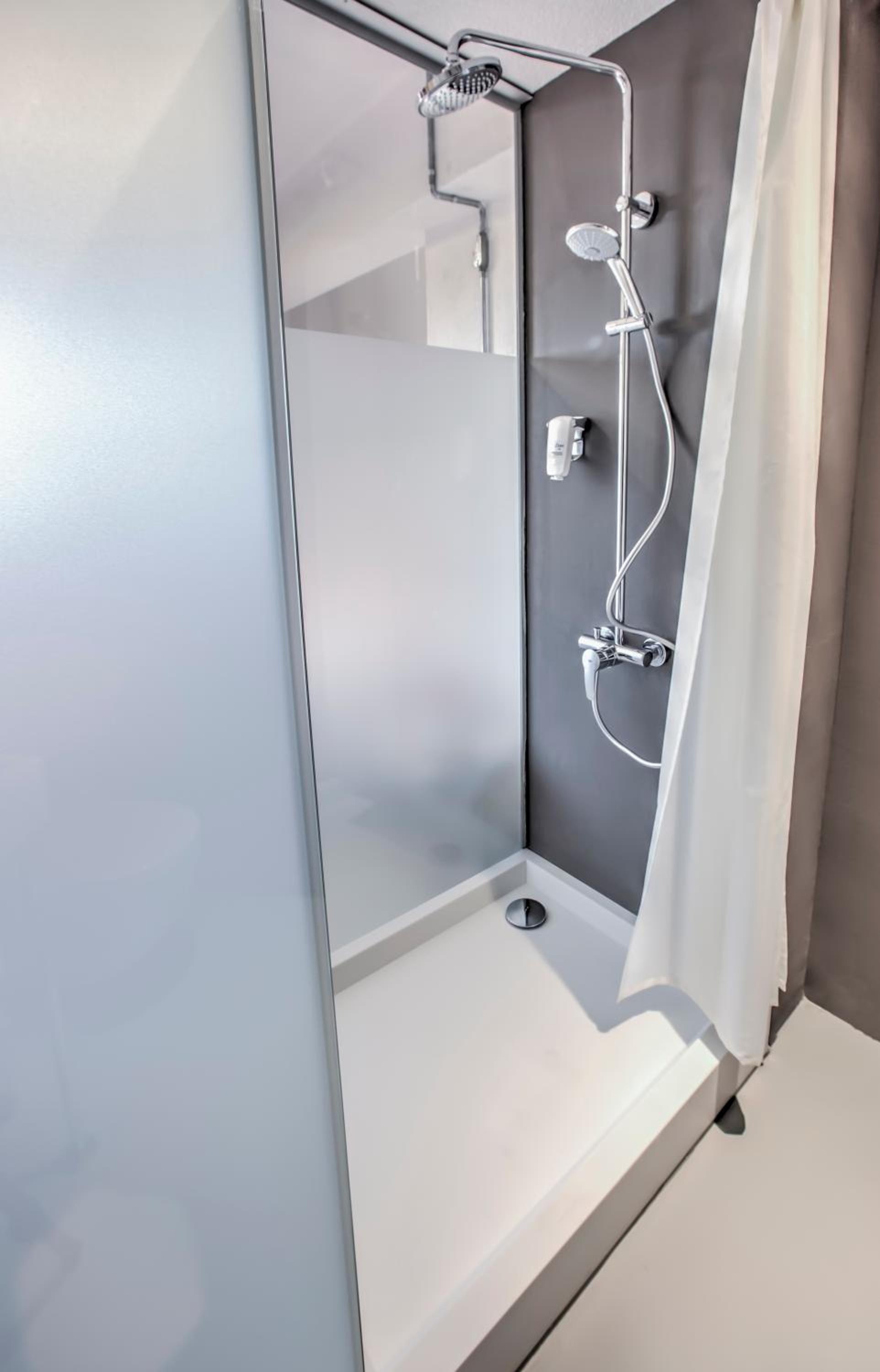Twin Room with City View photo 3