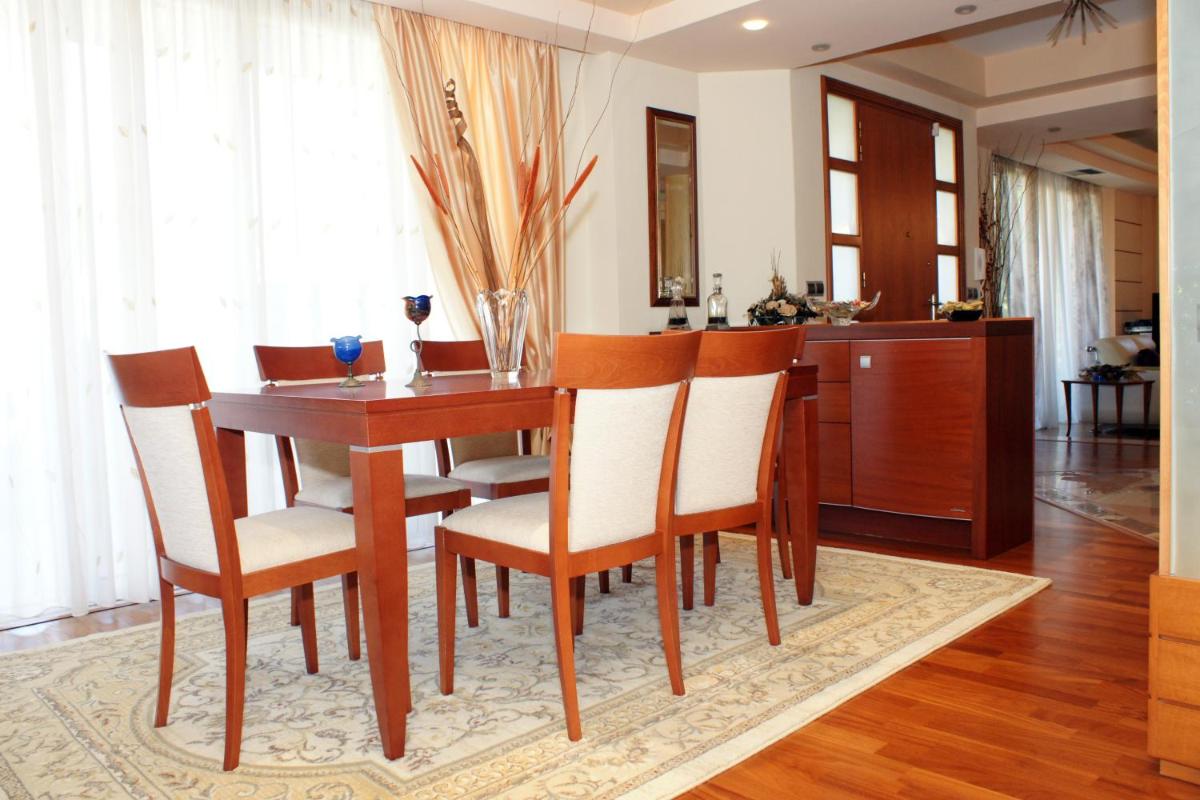 Deluxe Villa photo 1