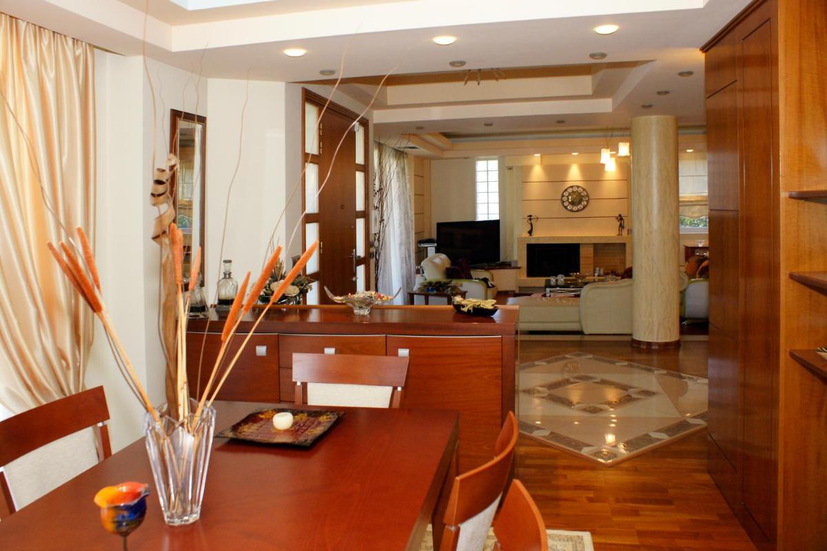 Deluxe Villa photo 2