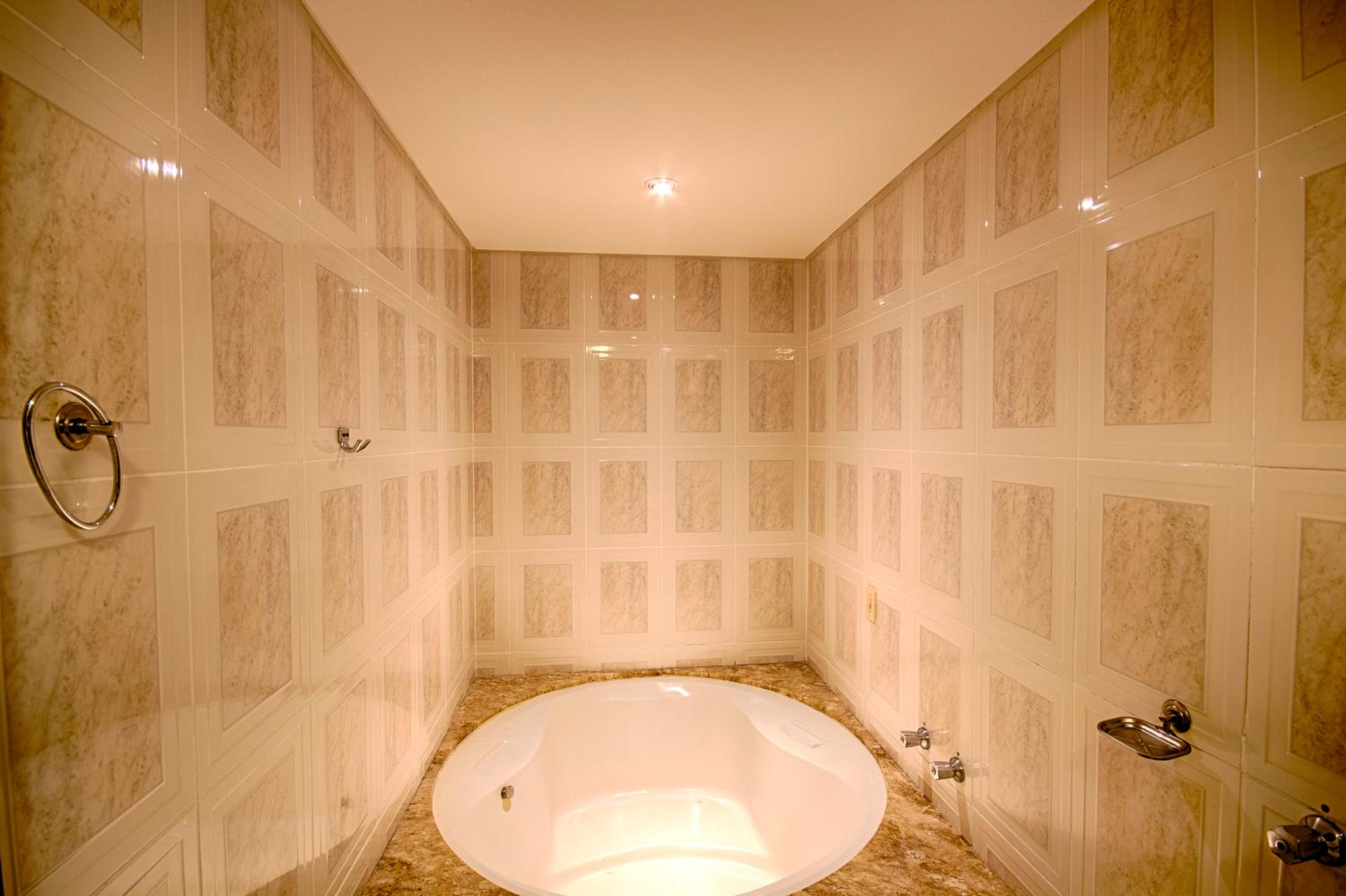Executive Suite with Spa Bath - Photo 5
