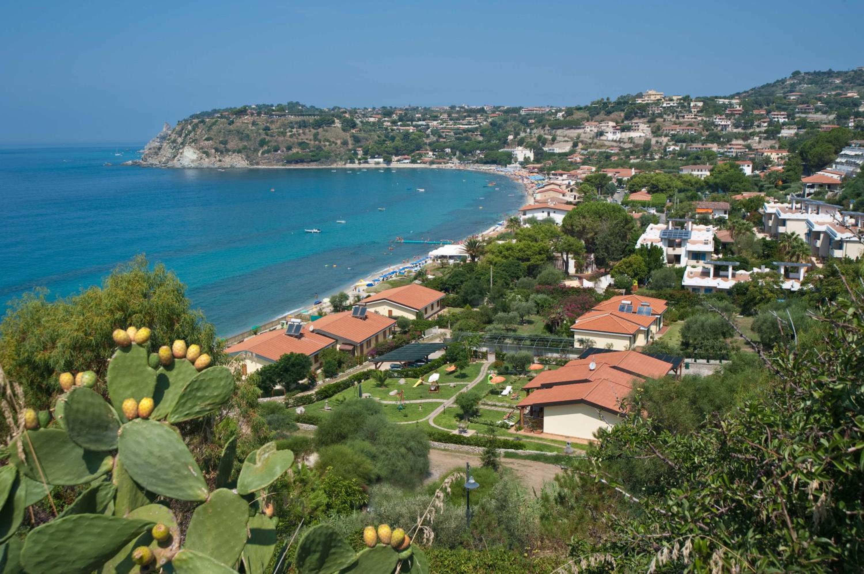 Two-Bedroom Apartment with Sea View photo 2