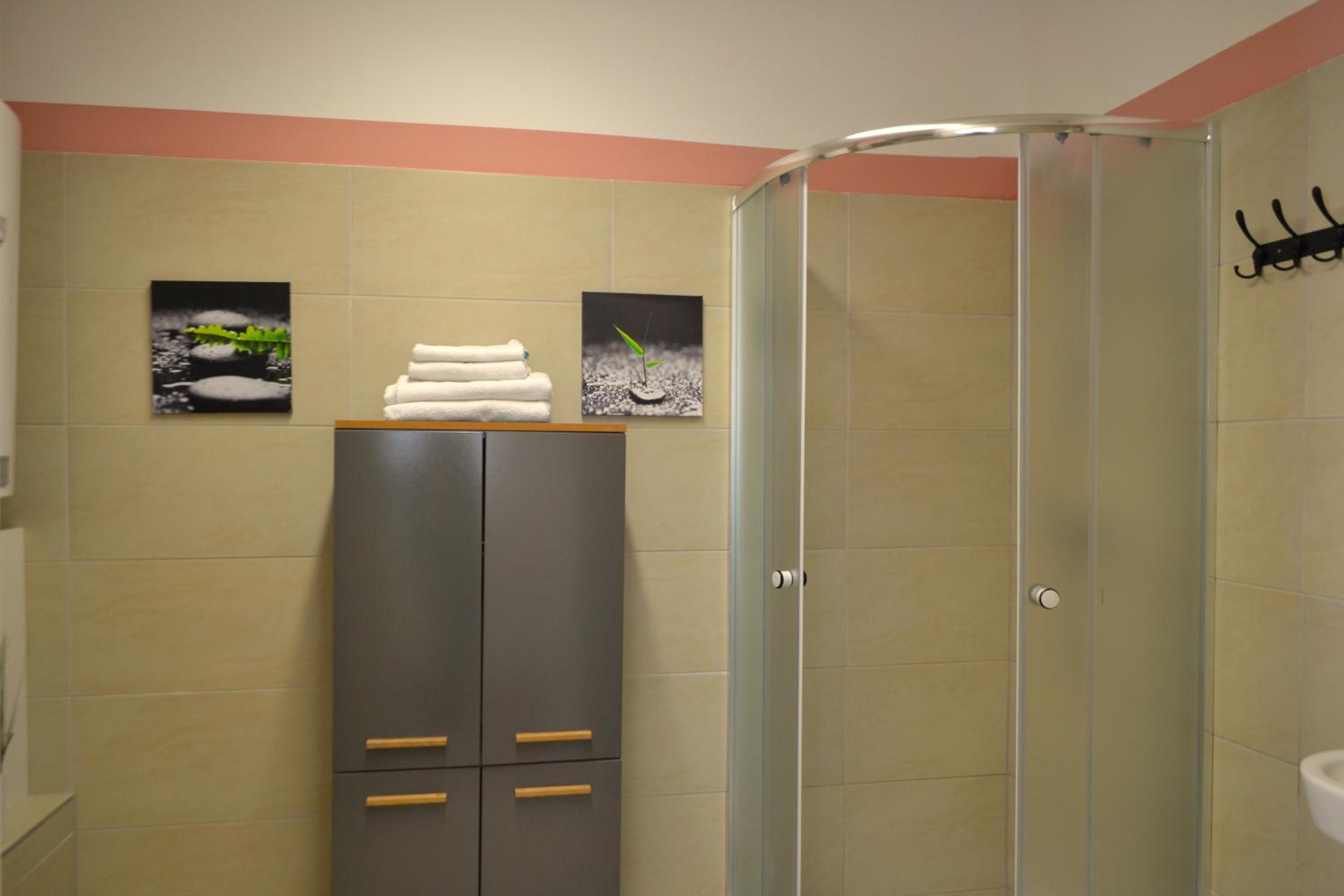 Family Suite - Photo 8