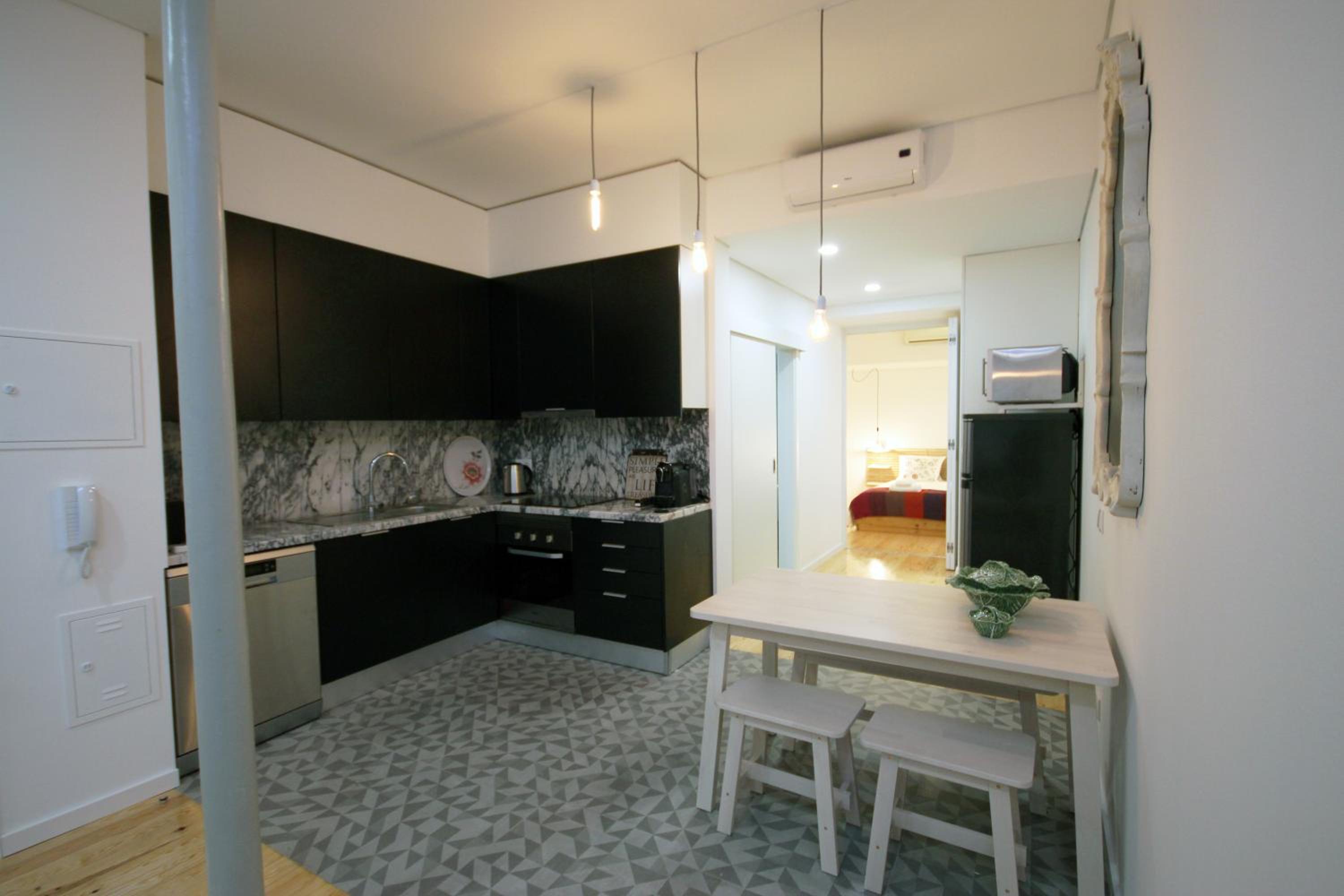 One-Bedroom Apartment photo 2