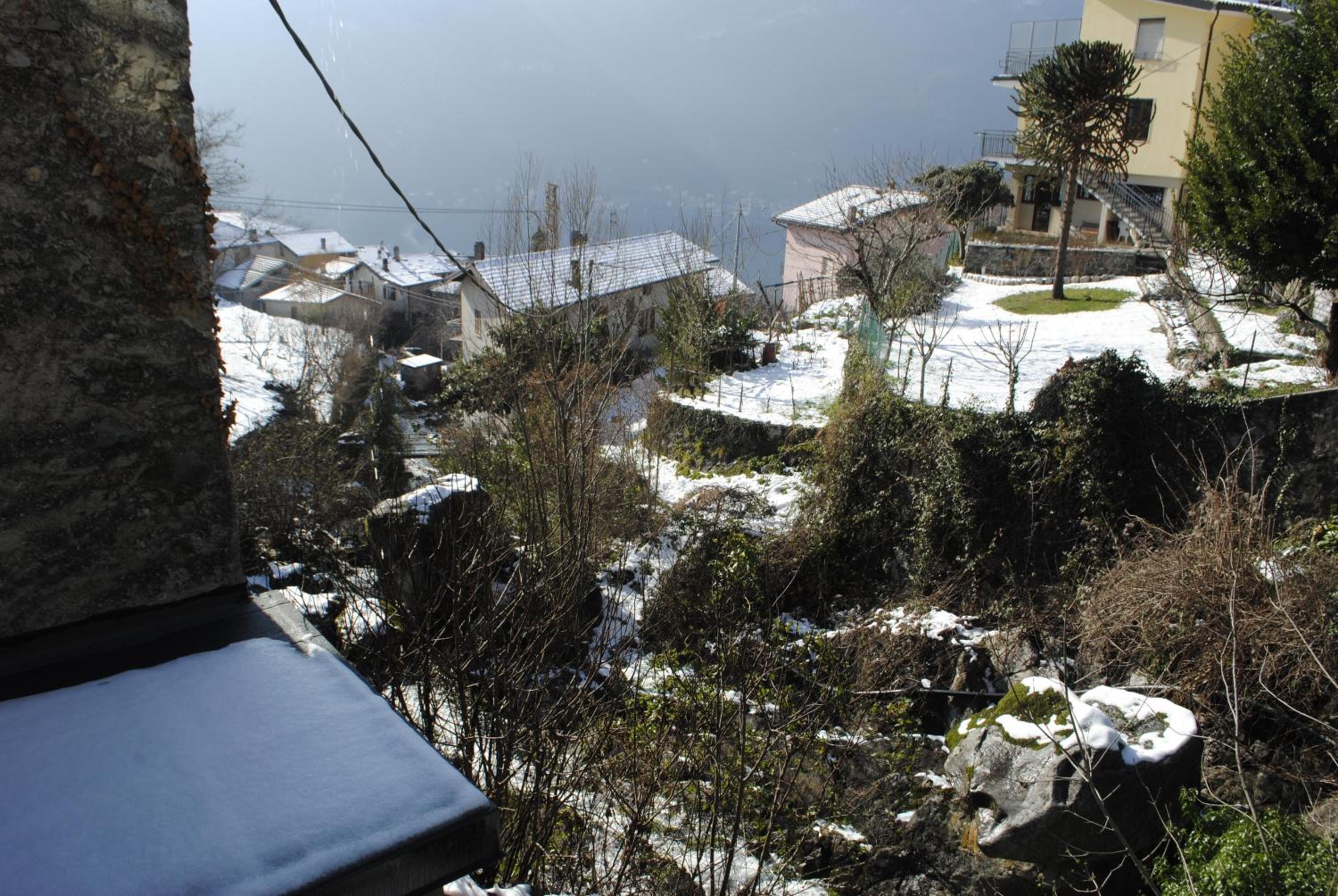 Apartment with Lake View photo 2