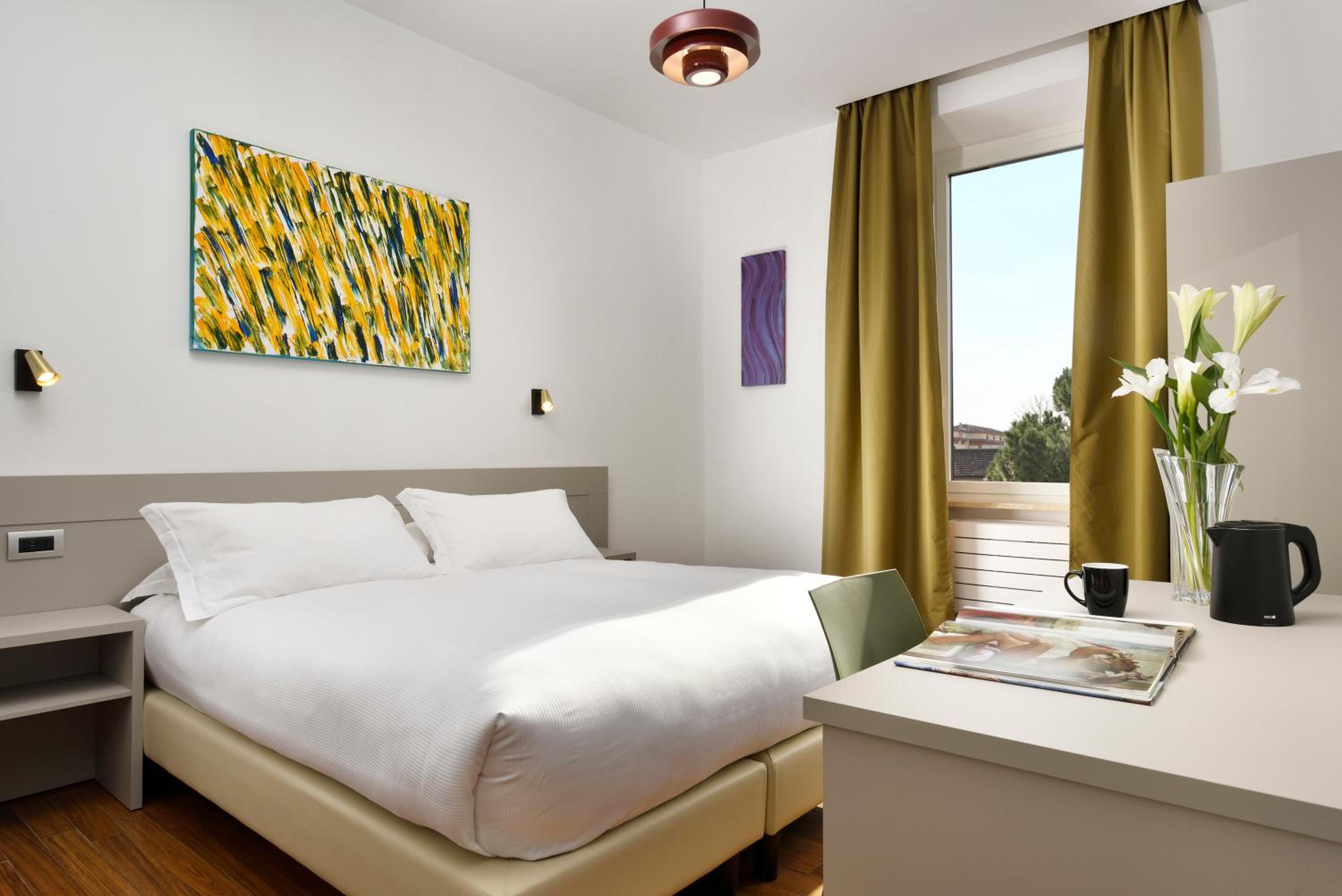  Camera Matrimoniale/Doppia con letti singoli con Bagno Privato e Vista Città