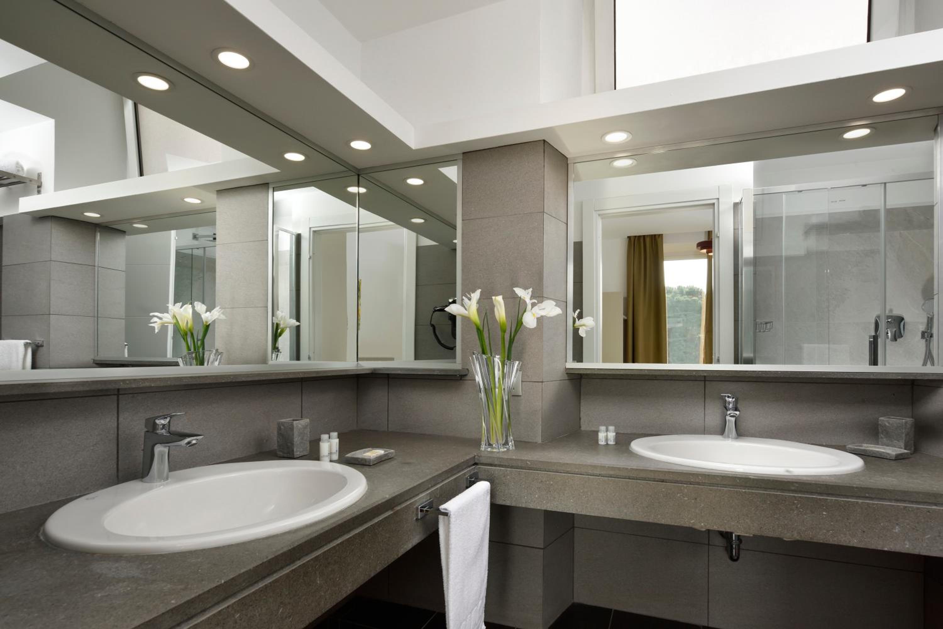 Camera Matrimoniale/Doppia con letti singoli con Bagno Privato e Vista Città photo 3