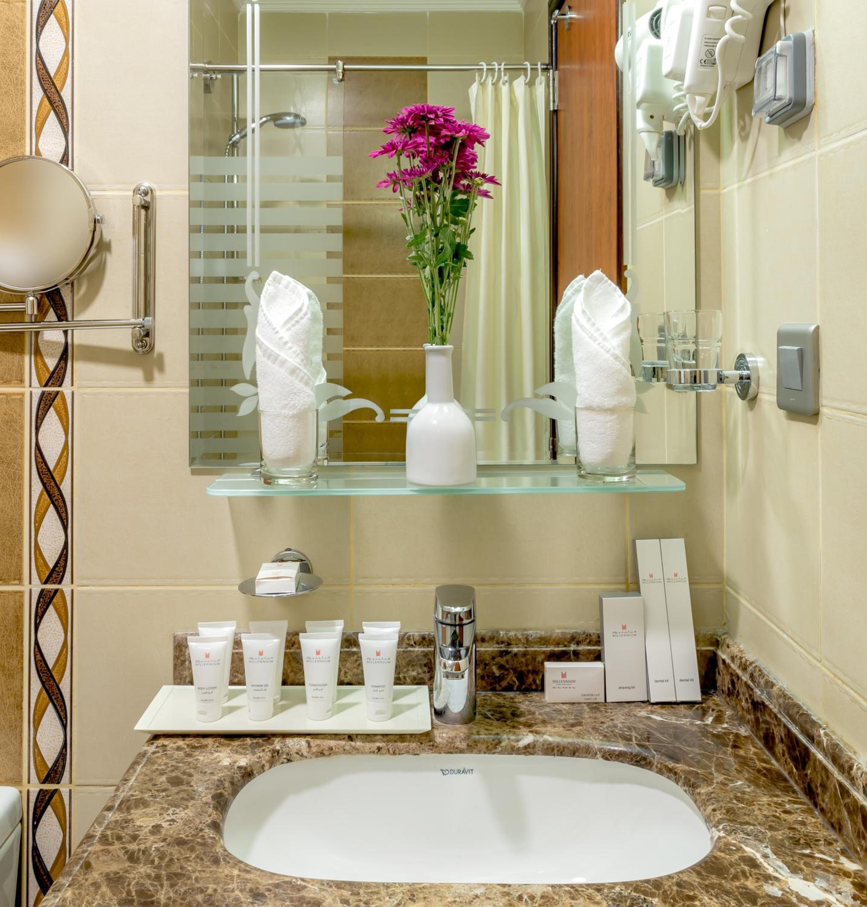 Superior Twin Room - Photo 4